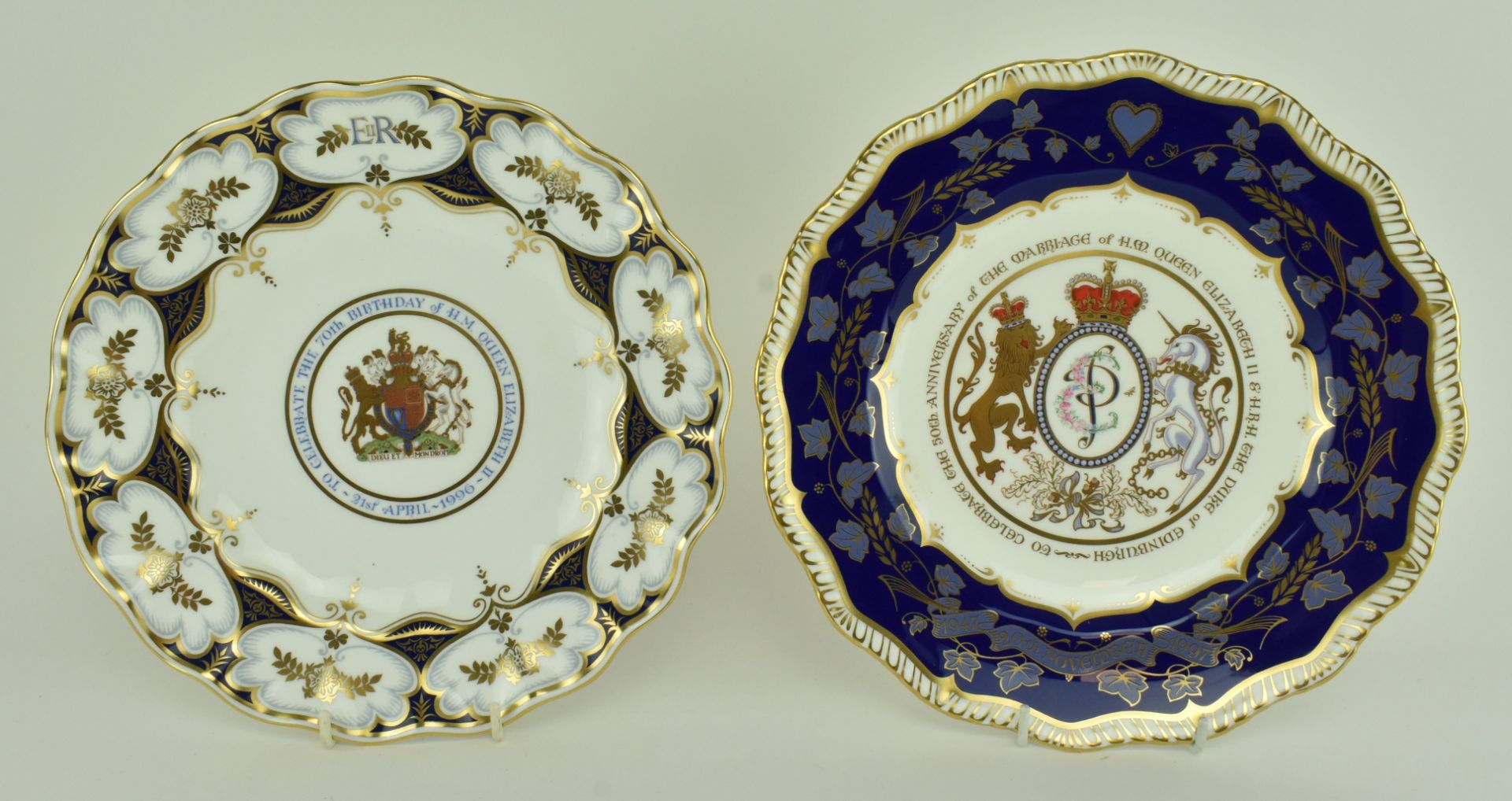 ROYAL CROWN DERBY - COLLECTION OF CHINA CABINET PLATES - Bild 6 aus 10