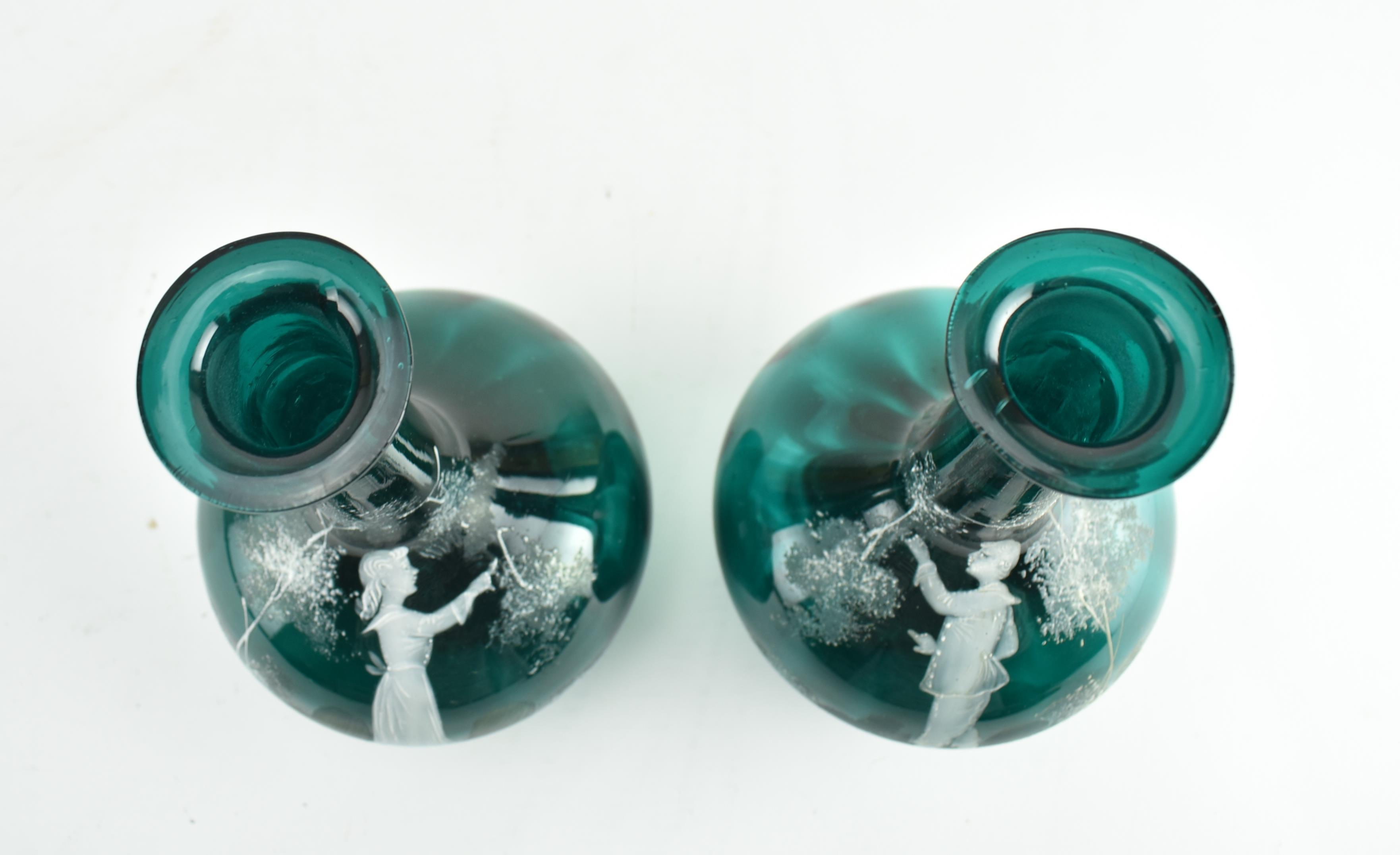 PAIR OF VICTORIAN MARY GREGORY GREEN FLUTED GLASS VASES - Image 3 of 6