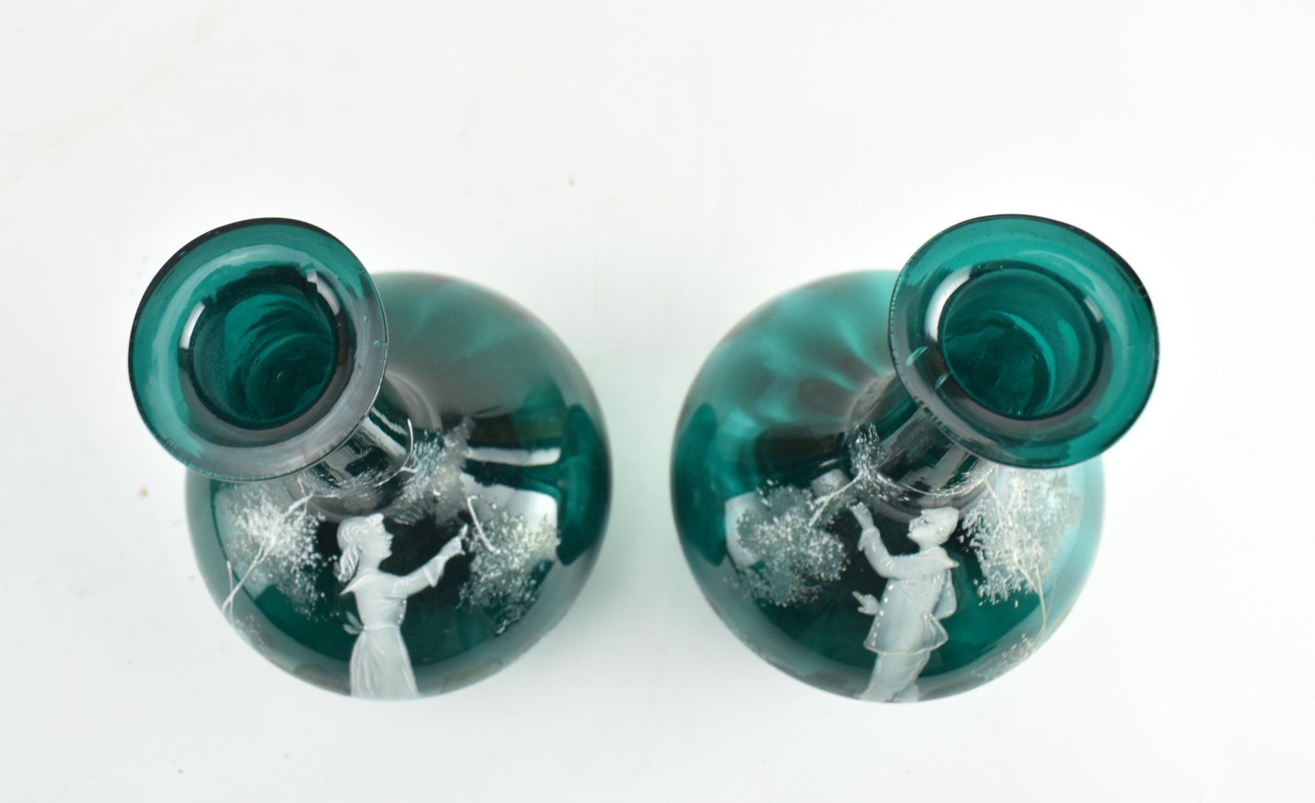 PAIR OF VICTORIAN MARY GREGORY GREEN FLUTED GLASS VASES - Image 3 of 6