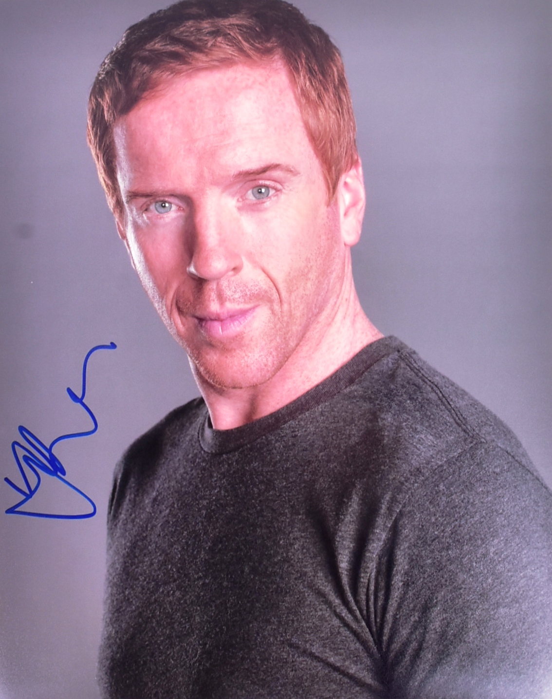 HOMELAND - DAMIEN LEWIS - SIGNED 8X10" PHOTO - ACOA