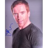 HOMELAND - DAMIEN LEWIS - SIGNED 8X10" PHOTO - ACOA