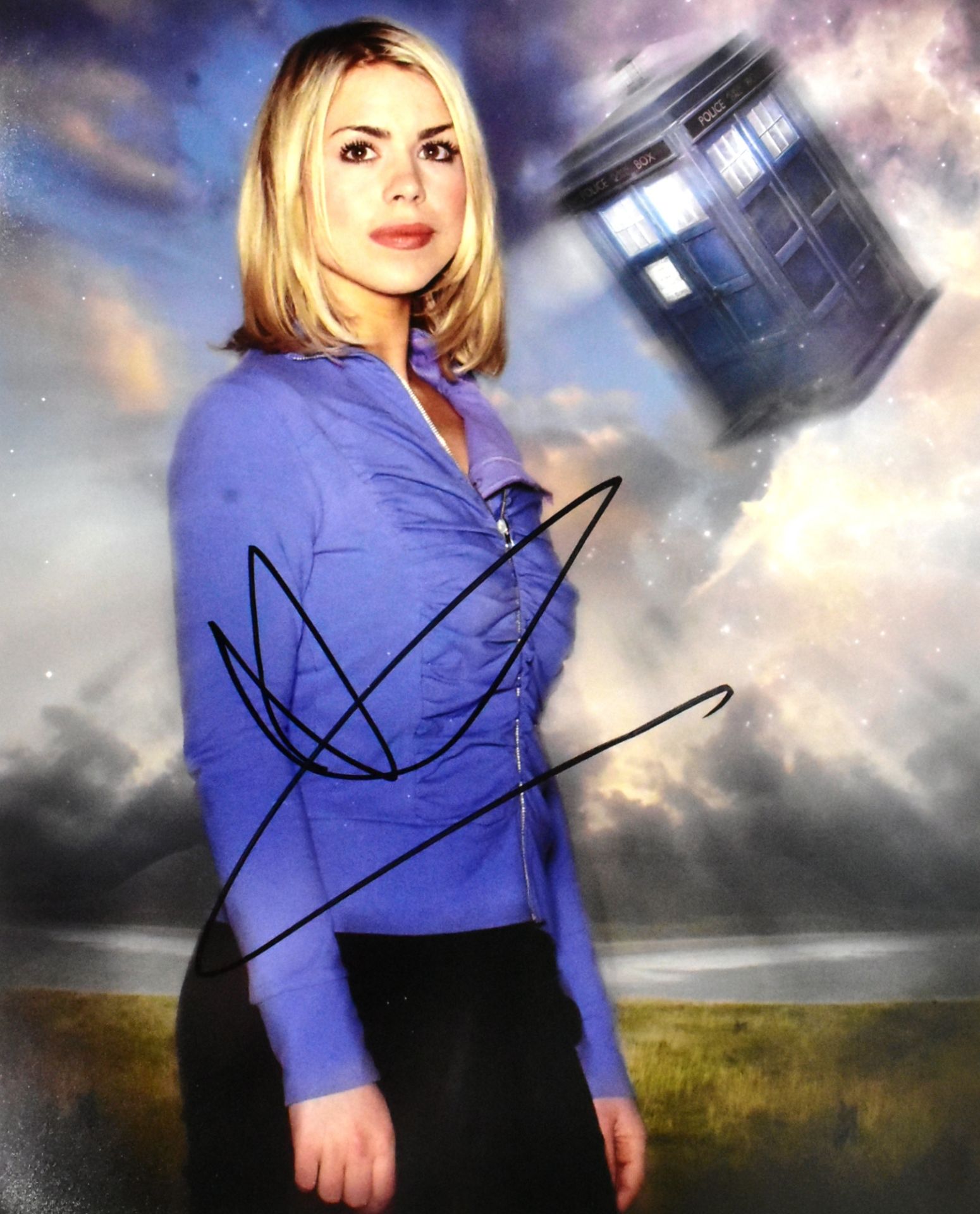 BILLIE PIPER - DOCTOR WHO - SIGNED 8X10" PHOTO - AFTAL
