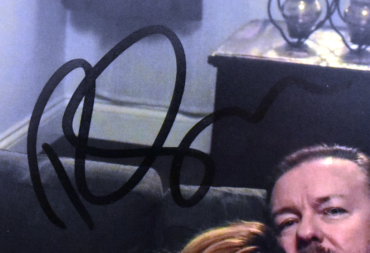 AFTER LIFE (NETFLIX SERIES) - RICKY GERVAIS AUTOGRAPHED PHOTO - Image 2 of 2