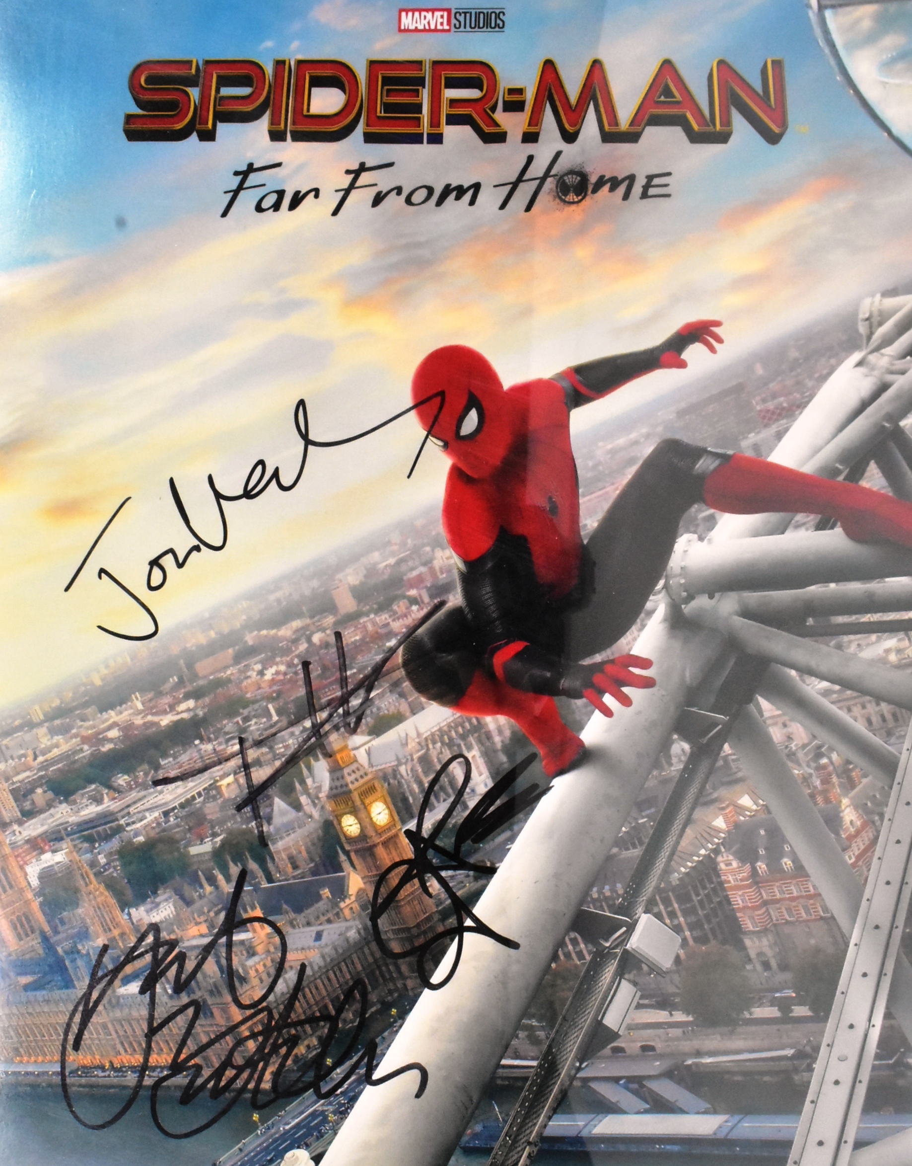 MARVEL - SPIDER-MAN FAR FROM HOME - CAST AUTOGRAPHED PHOTO - AFTAL - Image 2 of 5