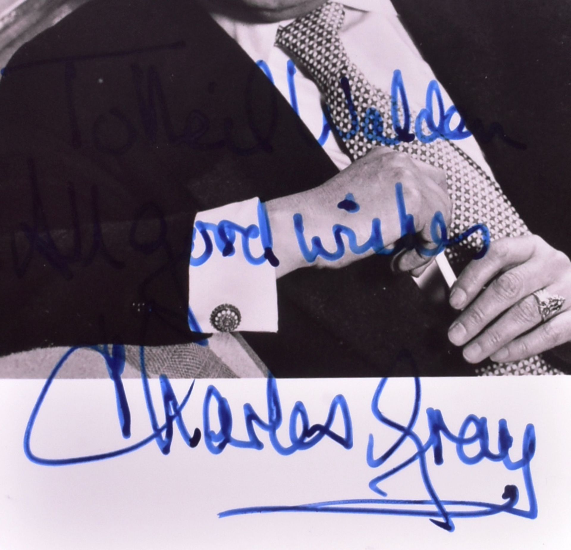 CHARLES GRAY (1928-2000) - JAMES BOND 007 - AUTOGRAPH - Image 2 of 2