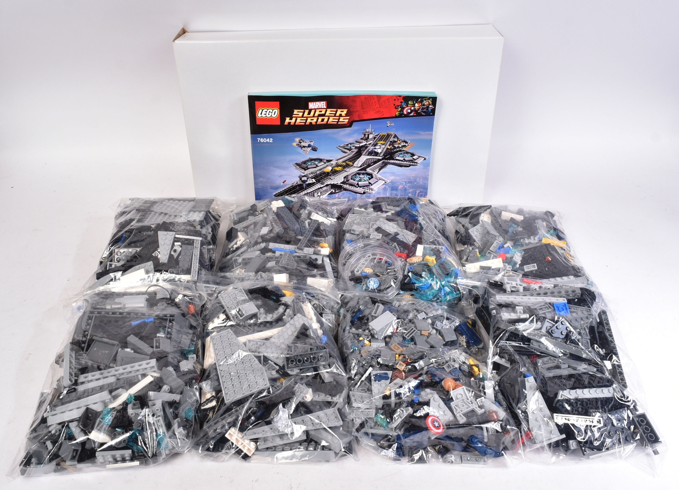 LEGO - MARVEL - SUPER HEROES - 76042 - THE SHIELD HELICARRIER - Image 4 of 5