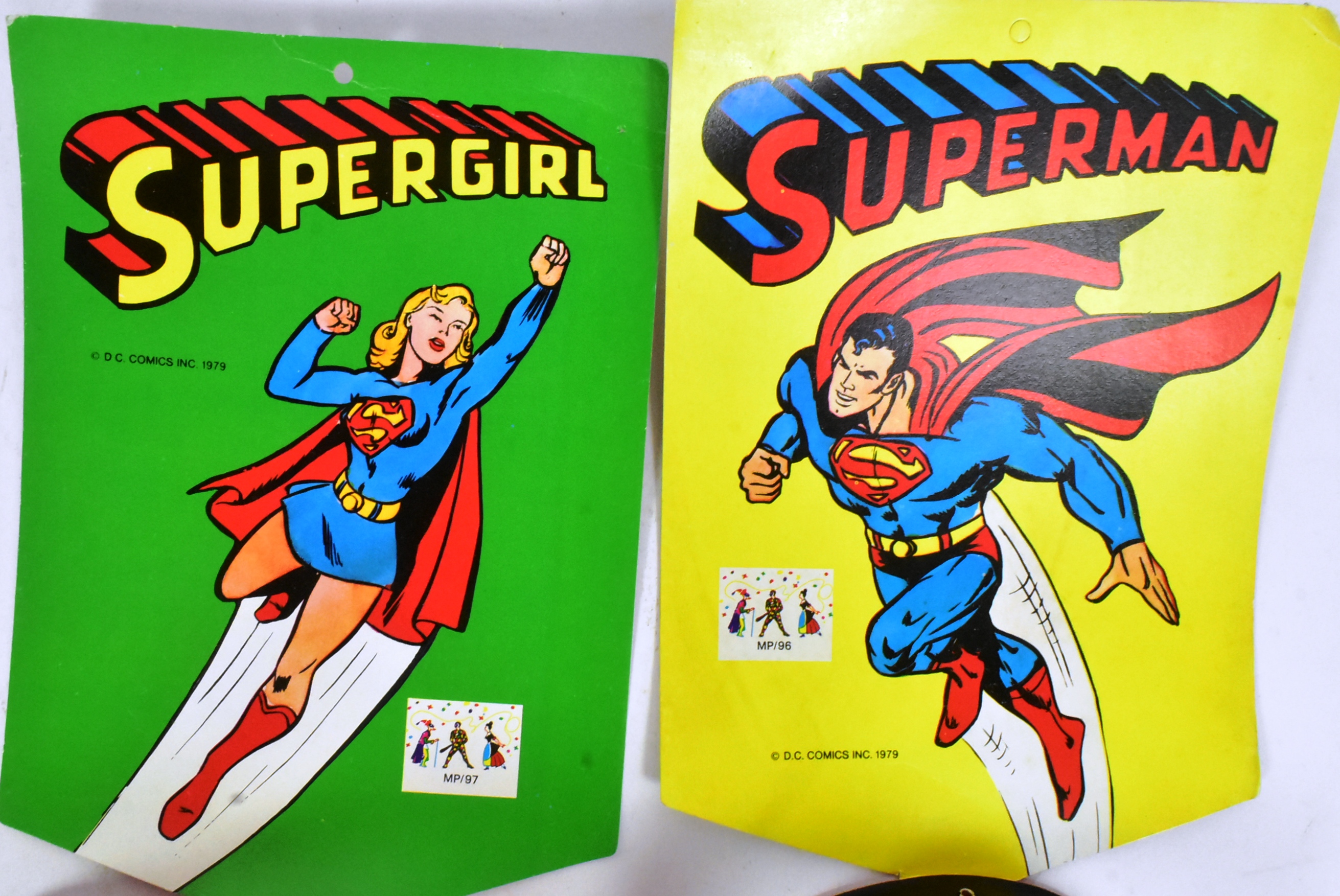 DC COMICS - SCARCE VINTAGE EX-SHOP STOCK SUPERGIRL / SUPERMAN MASKS - Image 5 of 5
