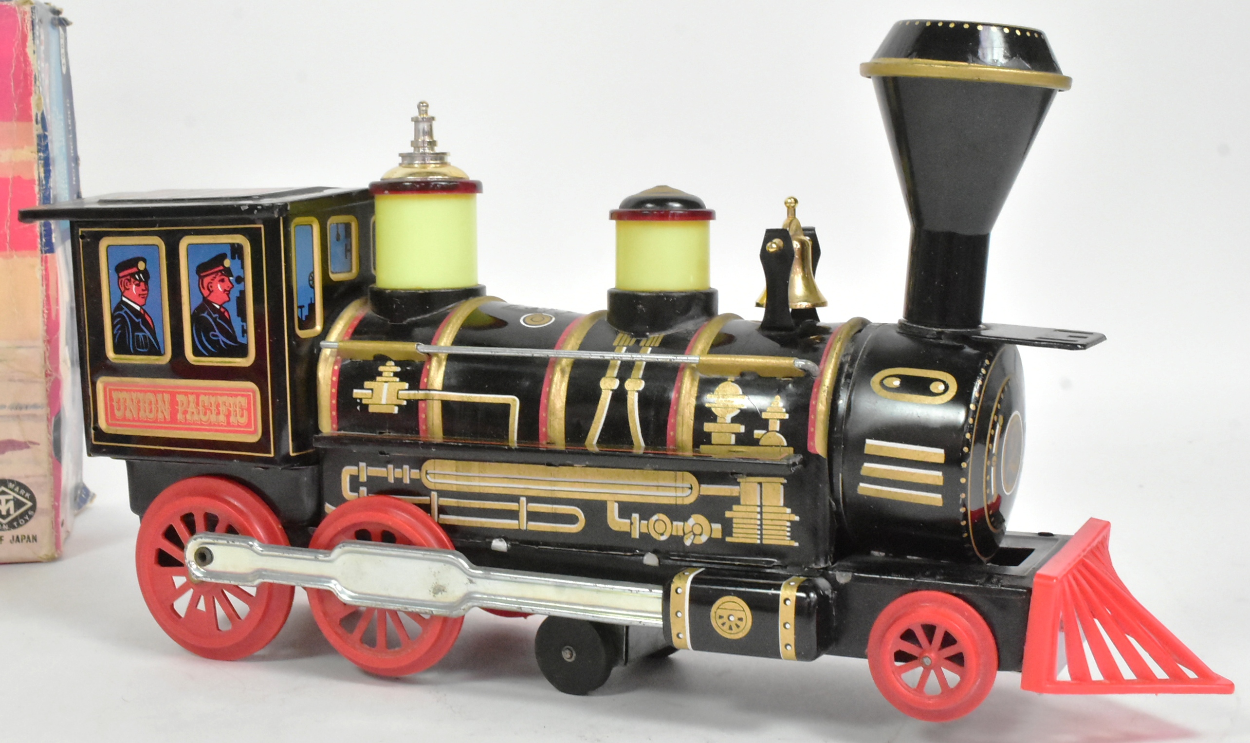 TINPLATE TOYS - JAPANESE TINPLATE BATTERY OPERATED LOCOMOTIVES - Image 6 of 7