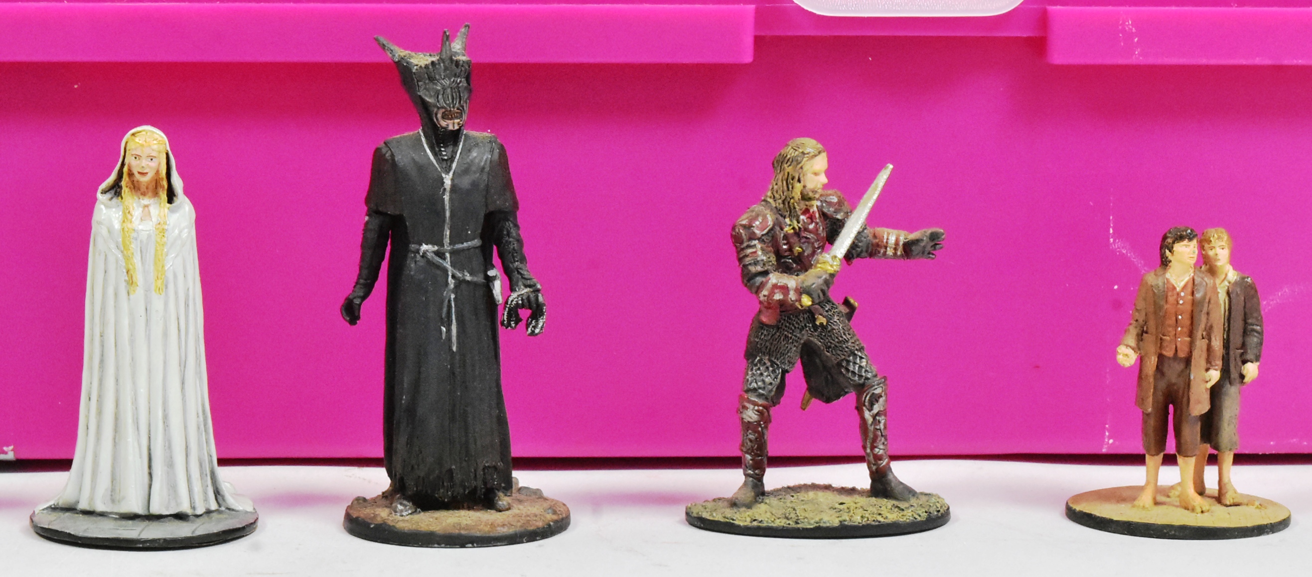 LORD OF THE RINGS - COLLECTIBLE CHESS FIGURES - Image 3 of 6