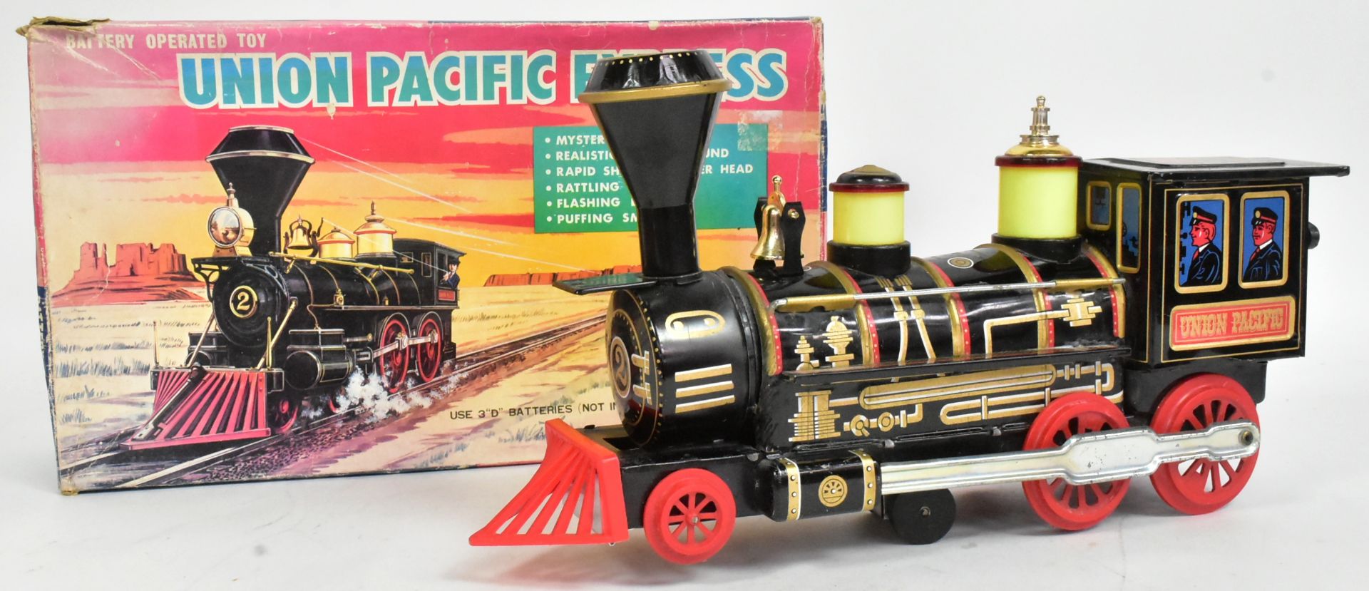 TINPLATE TOYS - JAPANESE TINPLATE BATTERY OPERATED LOCOMOTIVES - Image 5 of 7