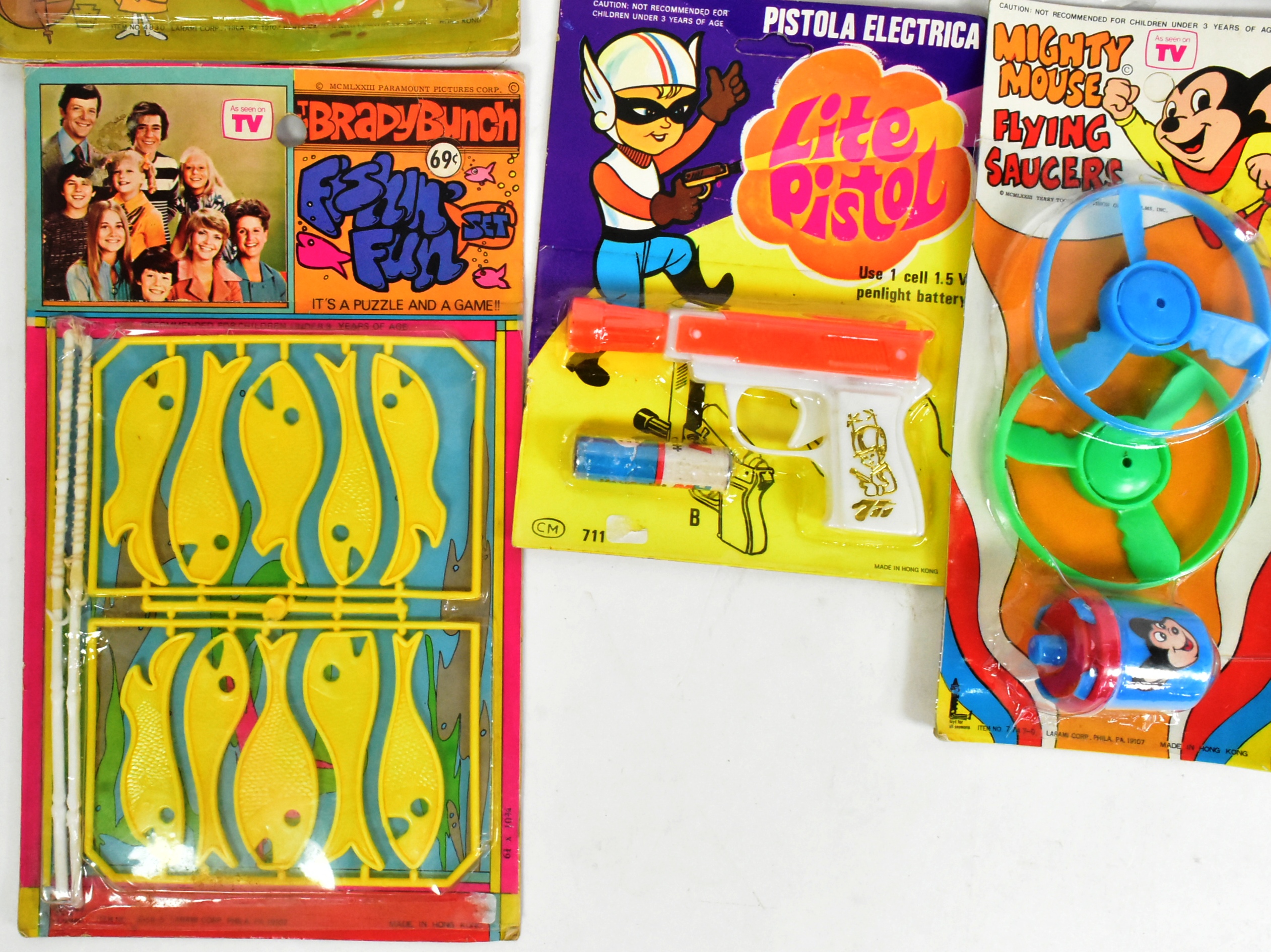 RACK PACK TOYS - COLLECTION OF ASSORTED VINTAGE TOYS - Image 2 of 5
