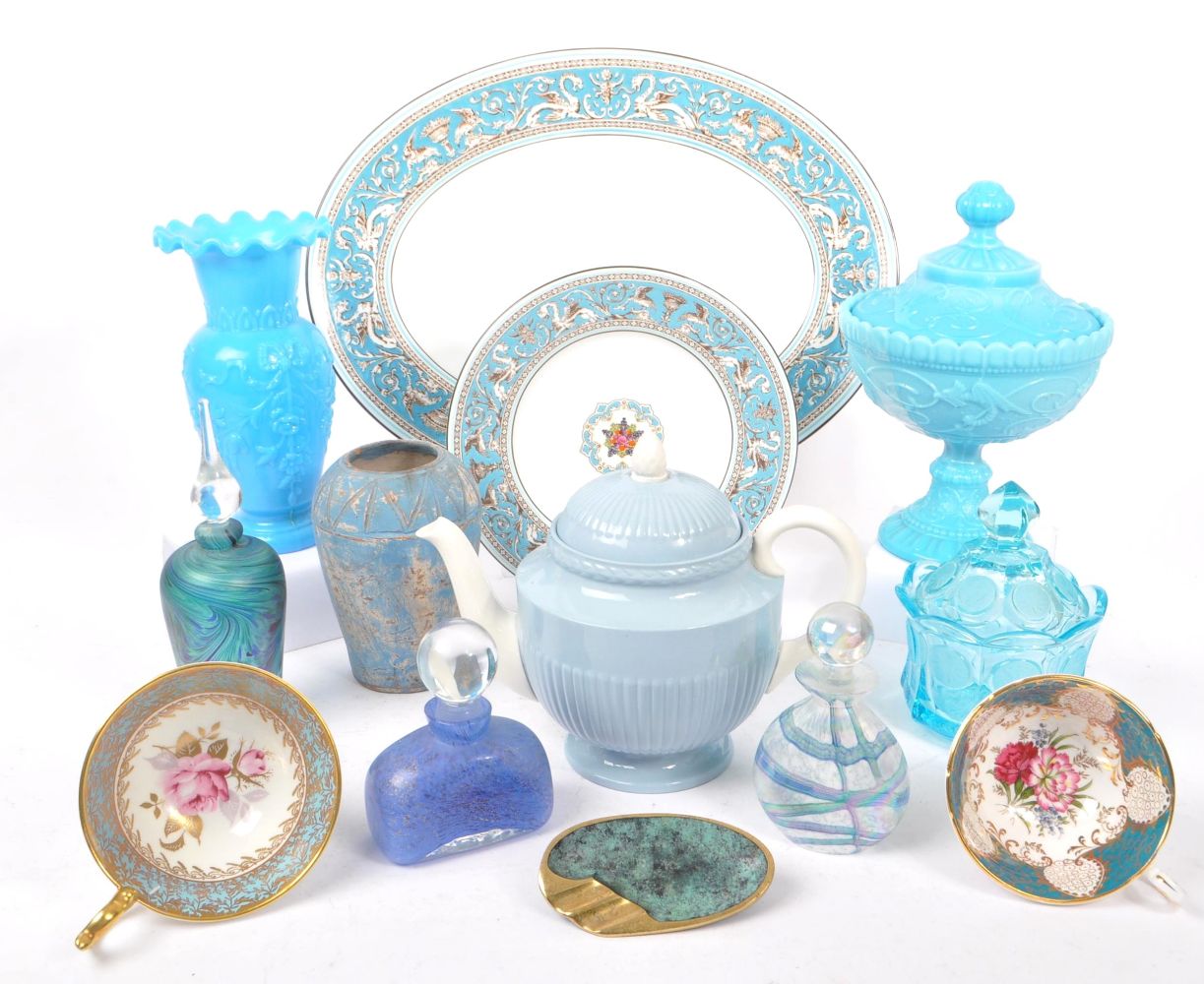 Antiques & Collectables - Ceramics, Collectables, Music Memorabilia & Ephemera