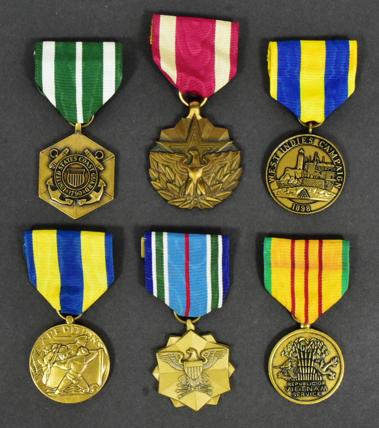 COLLECTION OF ASSORTED MILITARY CAMPAIGN MEDALS