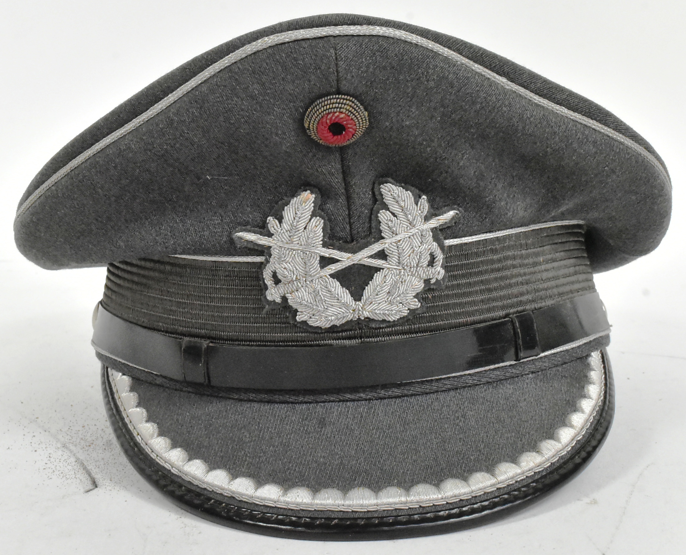 VINTAGE GERMAN ARMY JUNIOR OFFICERS PEAKED CAP - Image 2 of 4