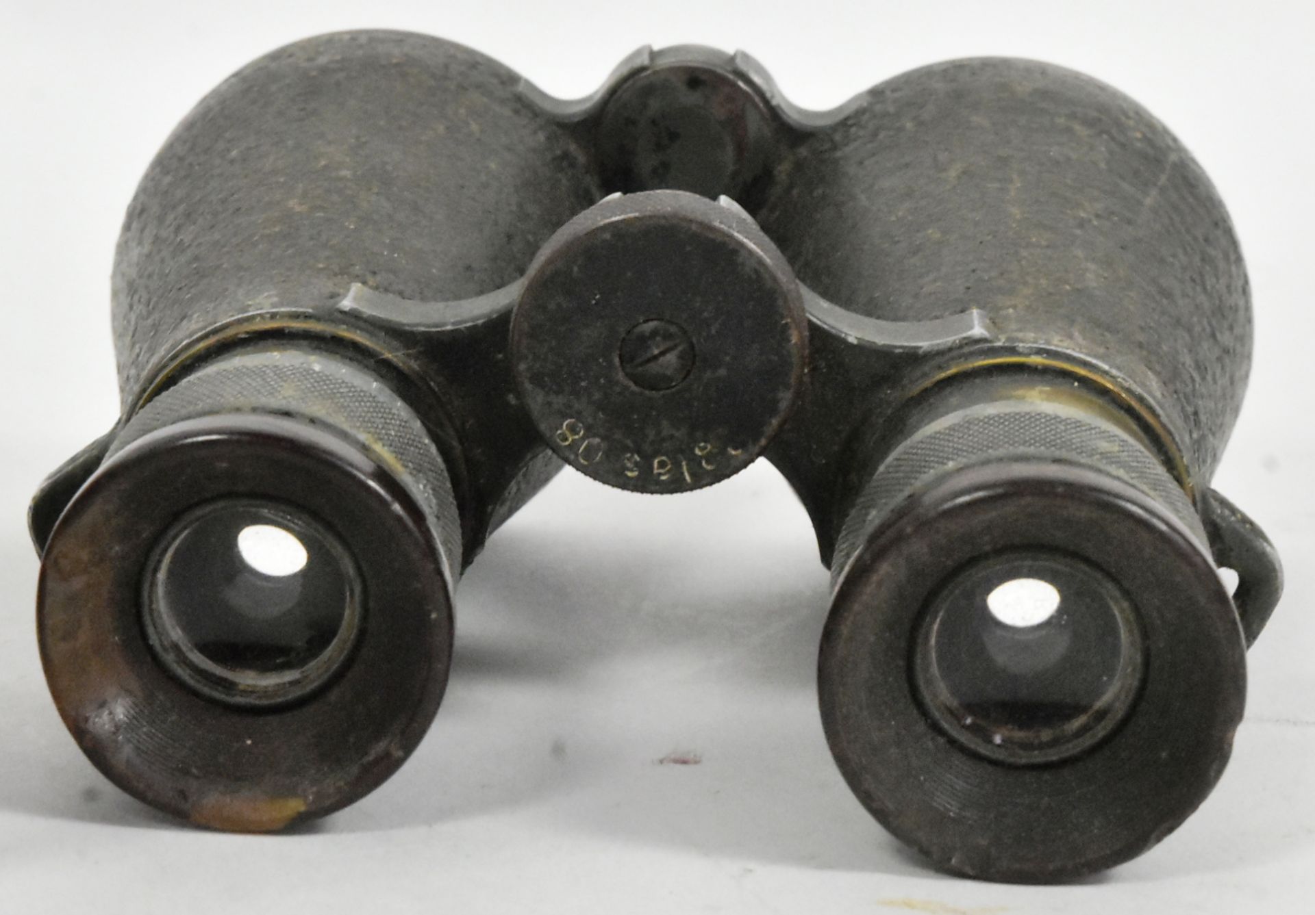 TWO PAIRS OF EARLY 20TH CENTURY BINOCULARS - Bild 6 aus 6