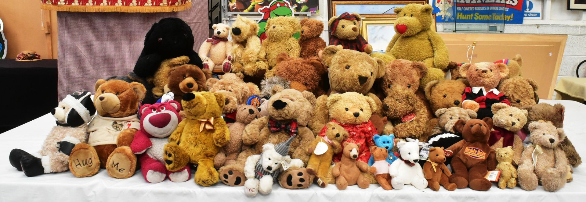 LARGE COLLECTION OF ASSORTED SOFT TOY TEDDY BEARS - Bild 3 aus 7