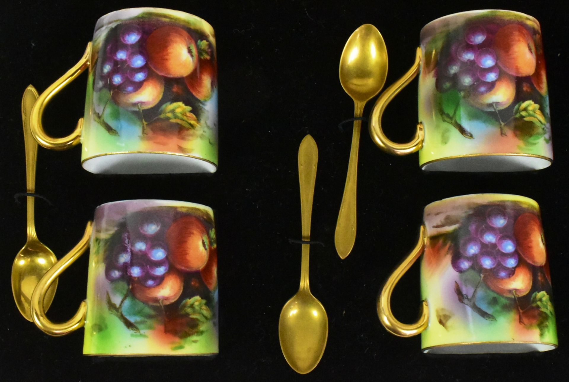 20TH CENTURY ROYAL WORCESTER EVESHAM STYLE COFFEE SERVICE - Image 5 of 6