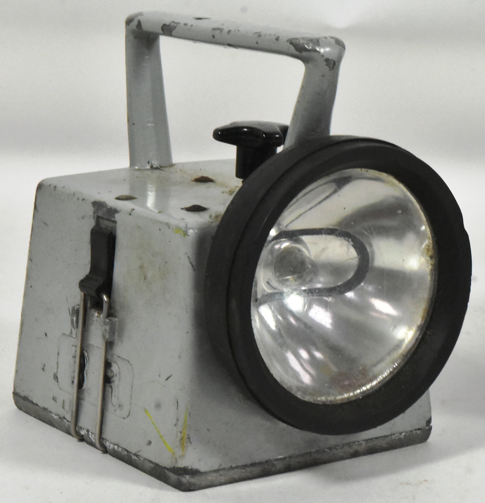 RAILWAYANA - COLLECTION OF BRITISH RAILWAYS BARDIC LAMPS - Image 4 of 5