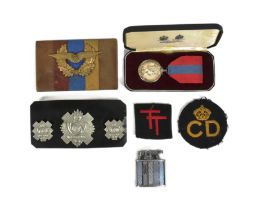 COLLECTION OF ASSORTED MILITARIA