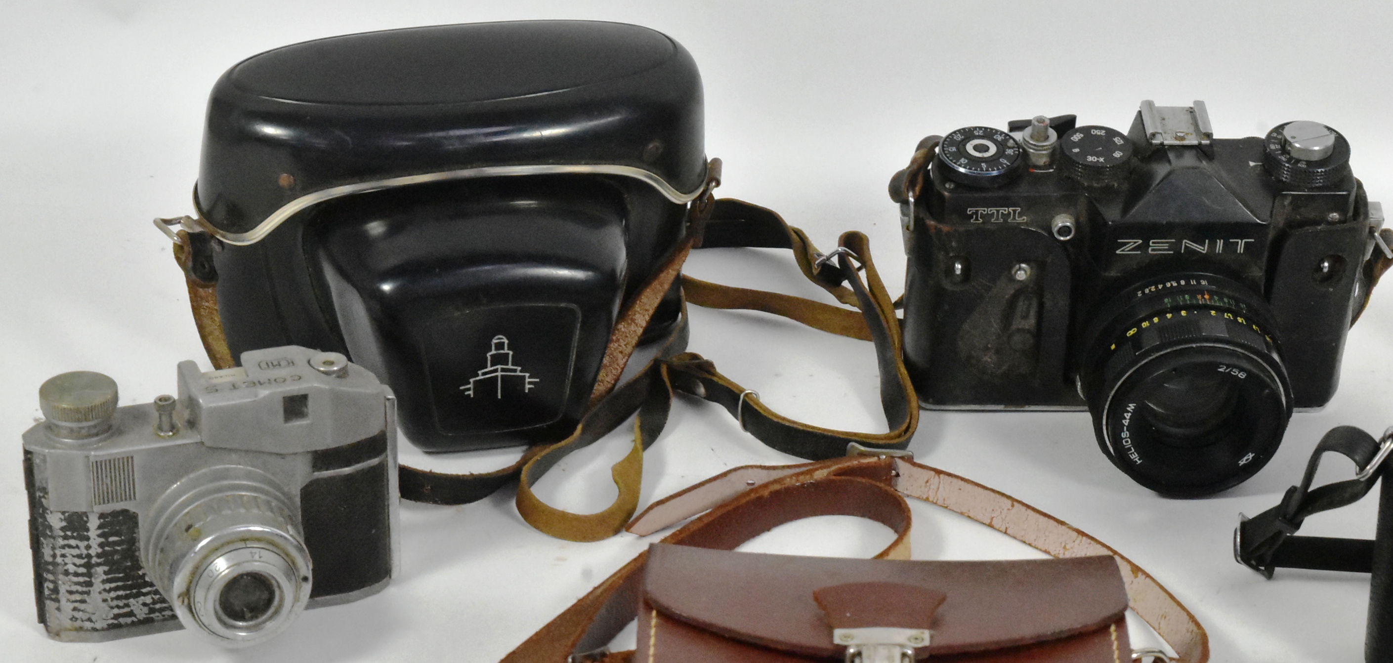 COLLECTION OF VINTAGE CAMERAS - Image 2 of 6