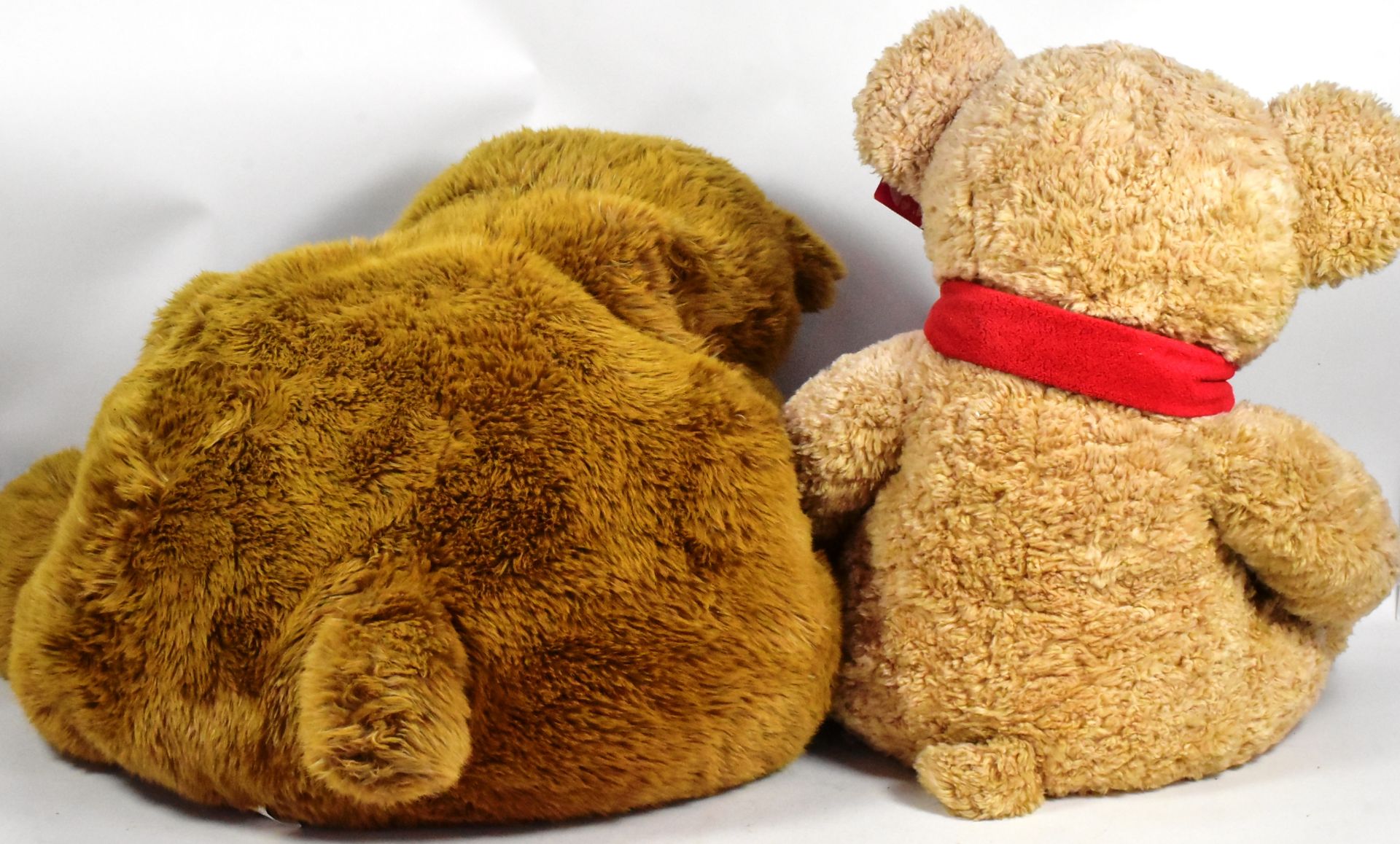 TWO LARGE SOFT TOY TEDDY BEARS - Image 4 of 4