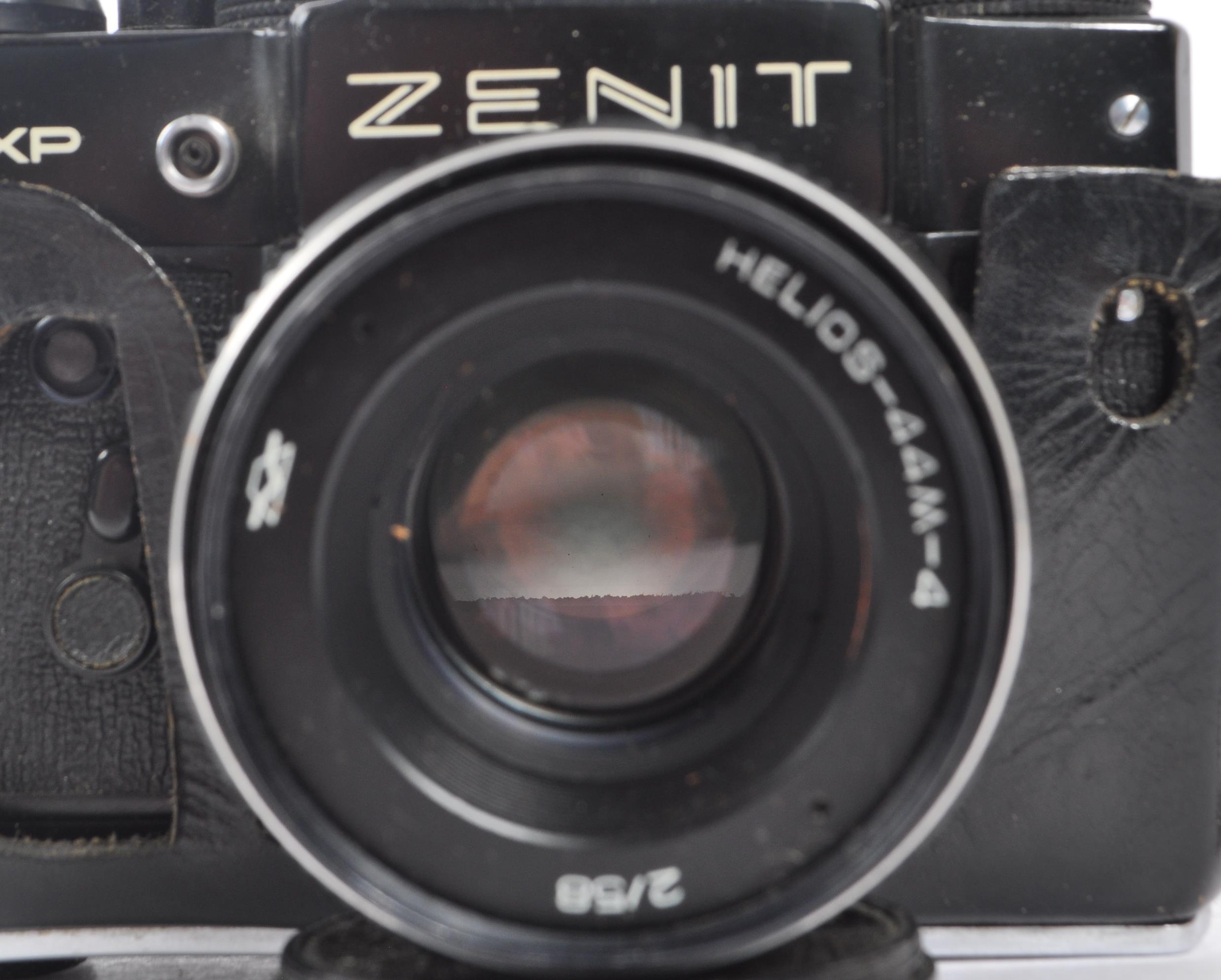 ZENIT - MID CENTURY 12XP 35MM SLR CAMERA - Bild 2 aus 6