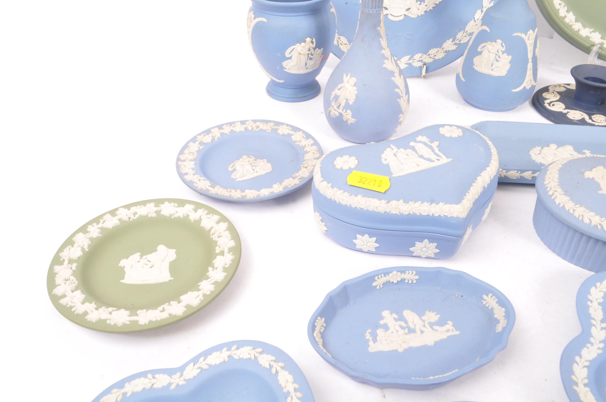 WEDGWOOD - JASPERWARE - COLLECTION OF PORCELAIN / CHINA - Image 5 of 9