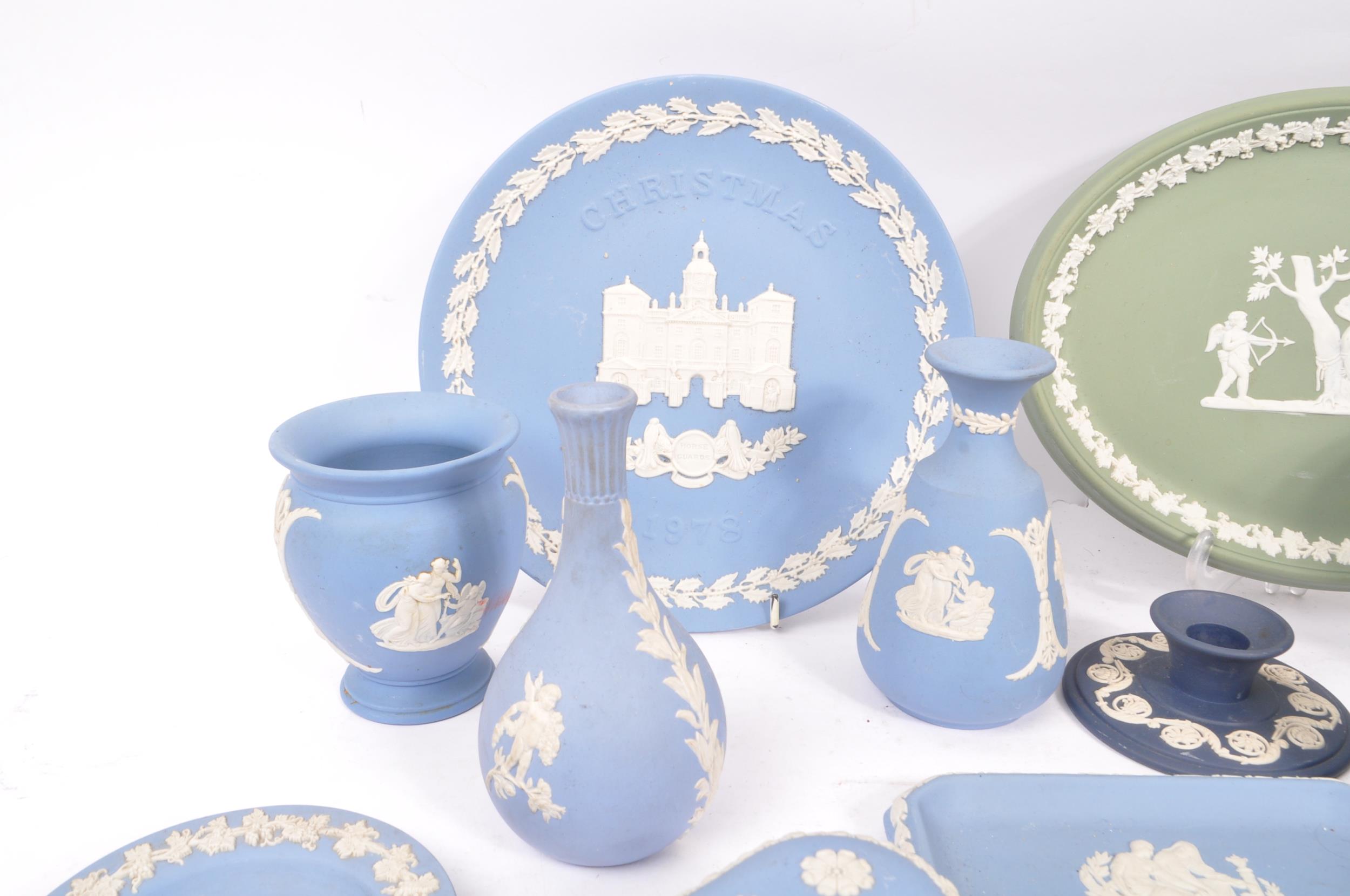 WEDGWOOD - JASPERWARE - COLLECTION OF PORCELAIN / CHINA - Bild 4 aus 9