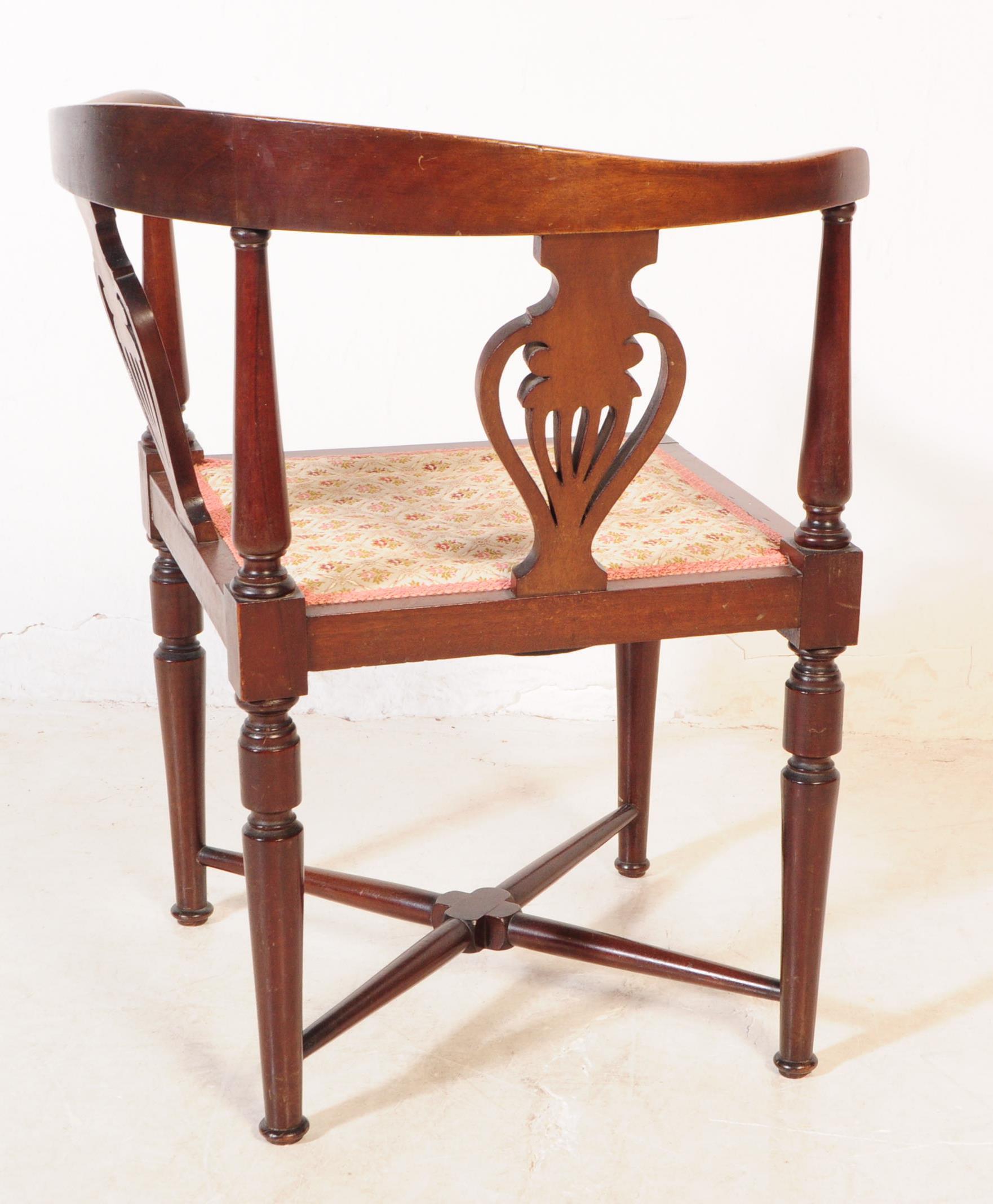 VICTORIAN MAHOGANY CORNER CHAIR - Image 3 of 4