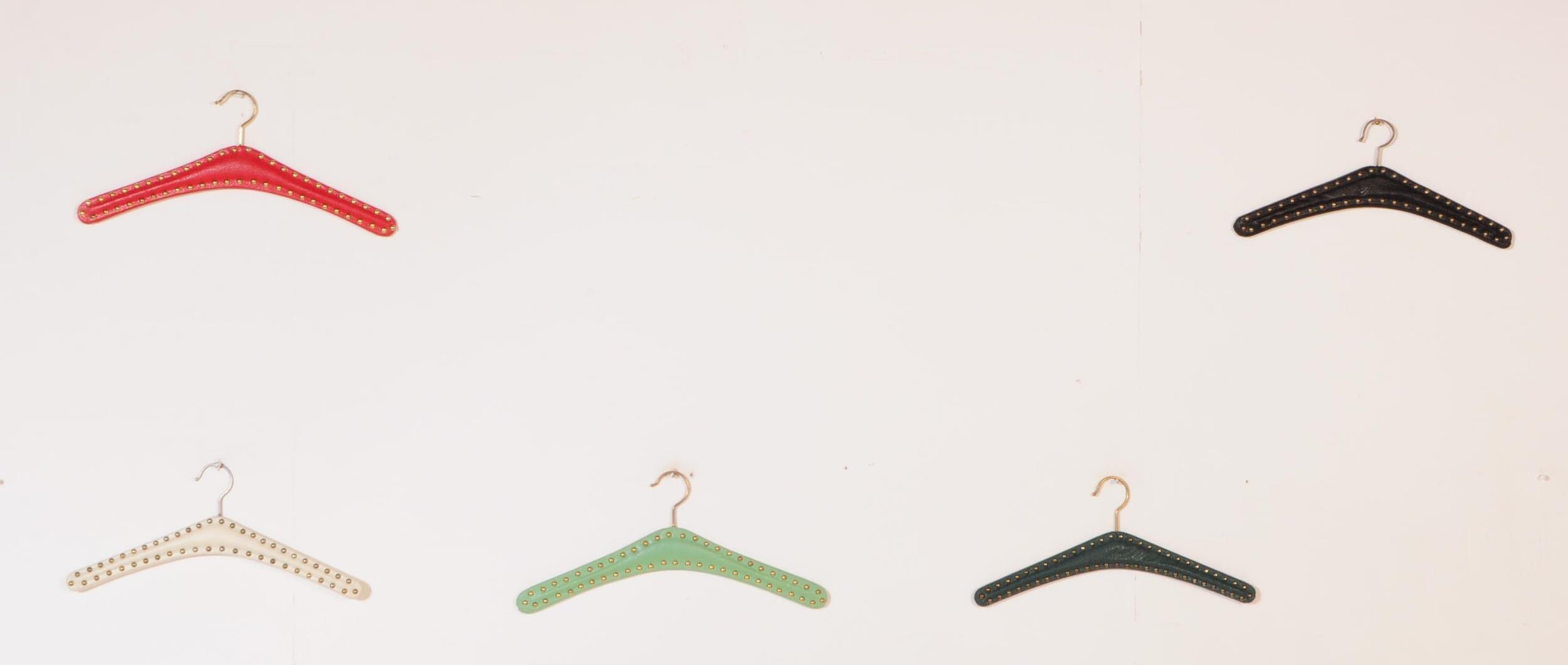 LARGE COLLECTION OF VINTAGE 20TH CENTURY CLOTHES HANGERS - Image 3 of 6