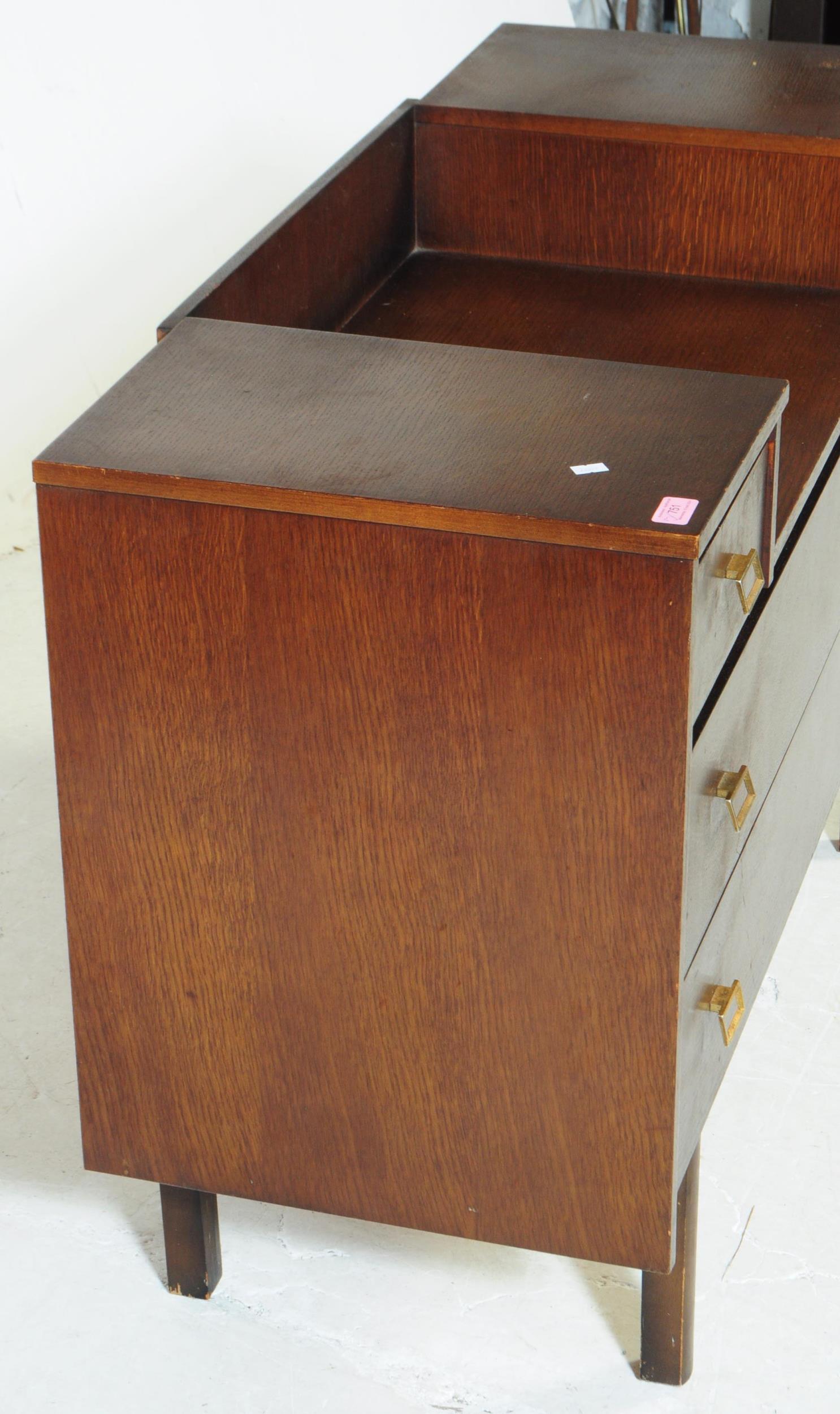 VINTAGE 20TH CENTURY OAK VENEERED DRESSING CHEST OF DRAWERS - Image 5 of 6