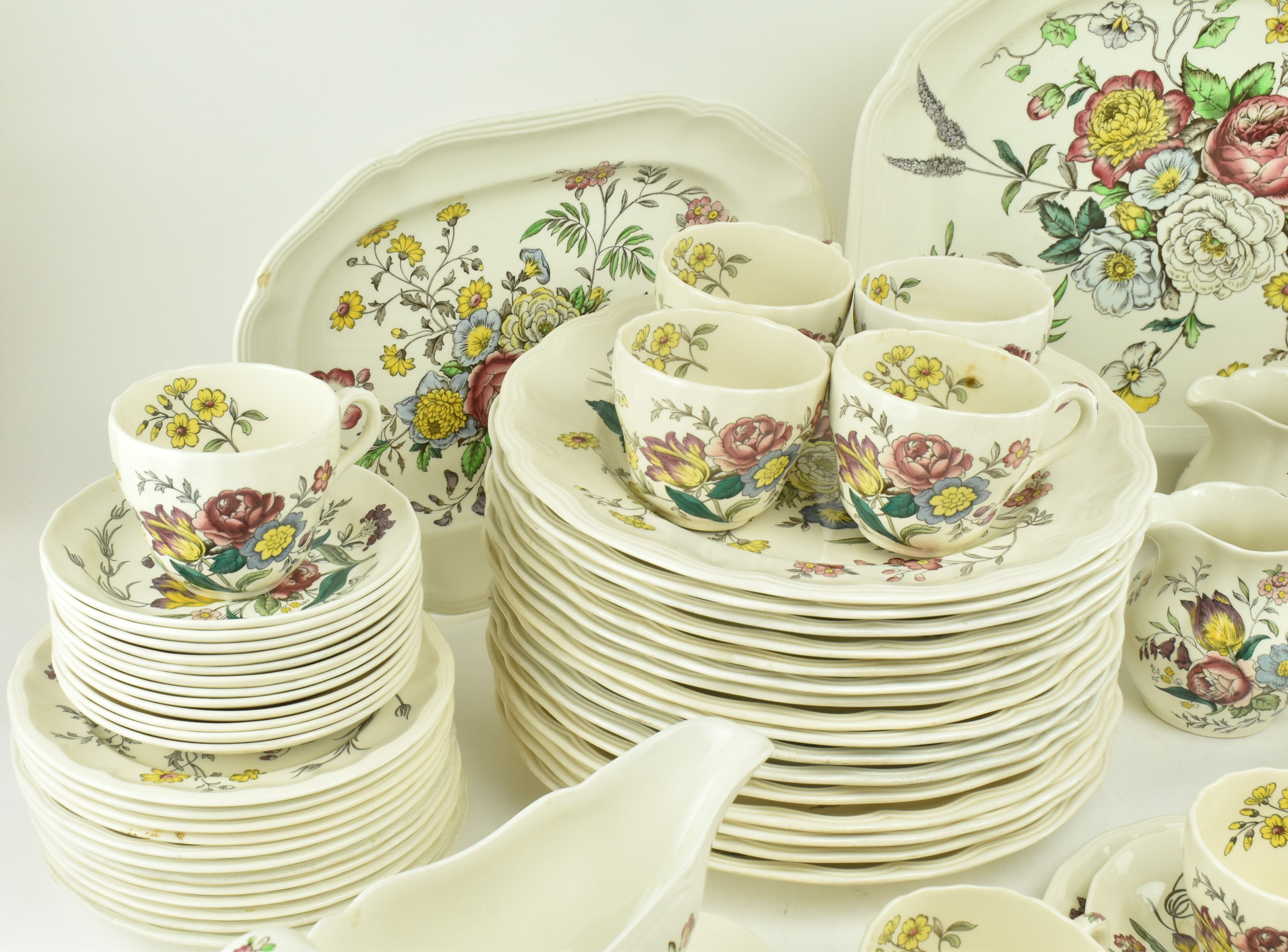 COPELAND SPODE - EXTENSIVE GAINSBOROUGH DINNER SERVICE - Image 3 of 12