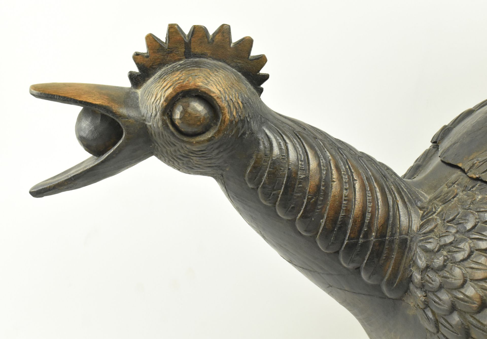 LARGE AFRICAN TRIBAL CARVED WOOD ROOSTER STORAGE SCULPTURE - Image 3 of 9