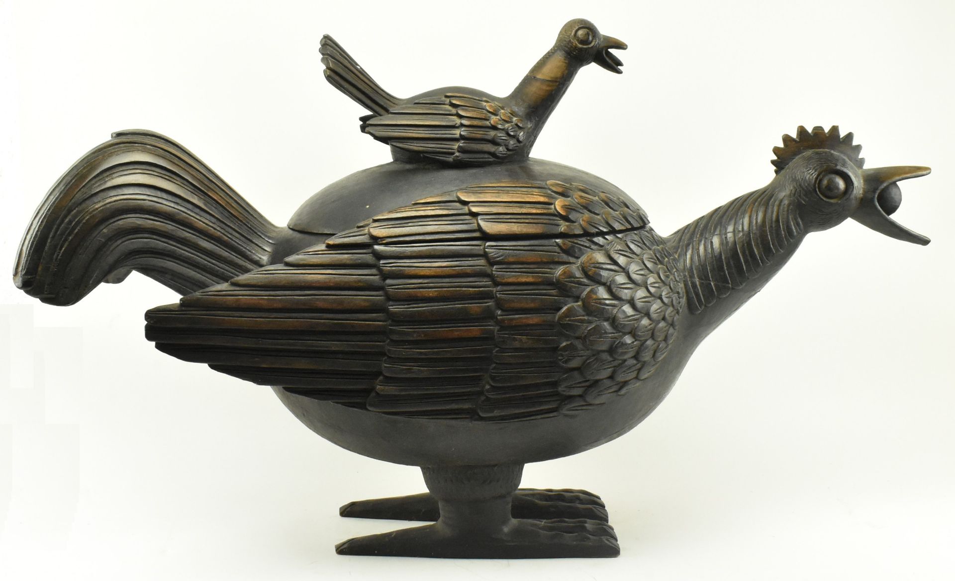LARGE AFRICAN TRIBAL CARVED WOOD ROOSTER STORAGE SCULPTURE - Image 9 of 9