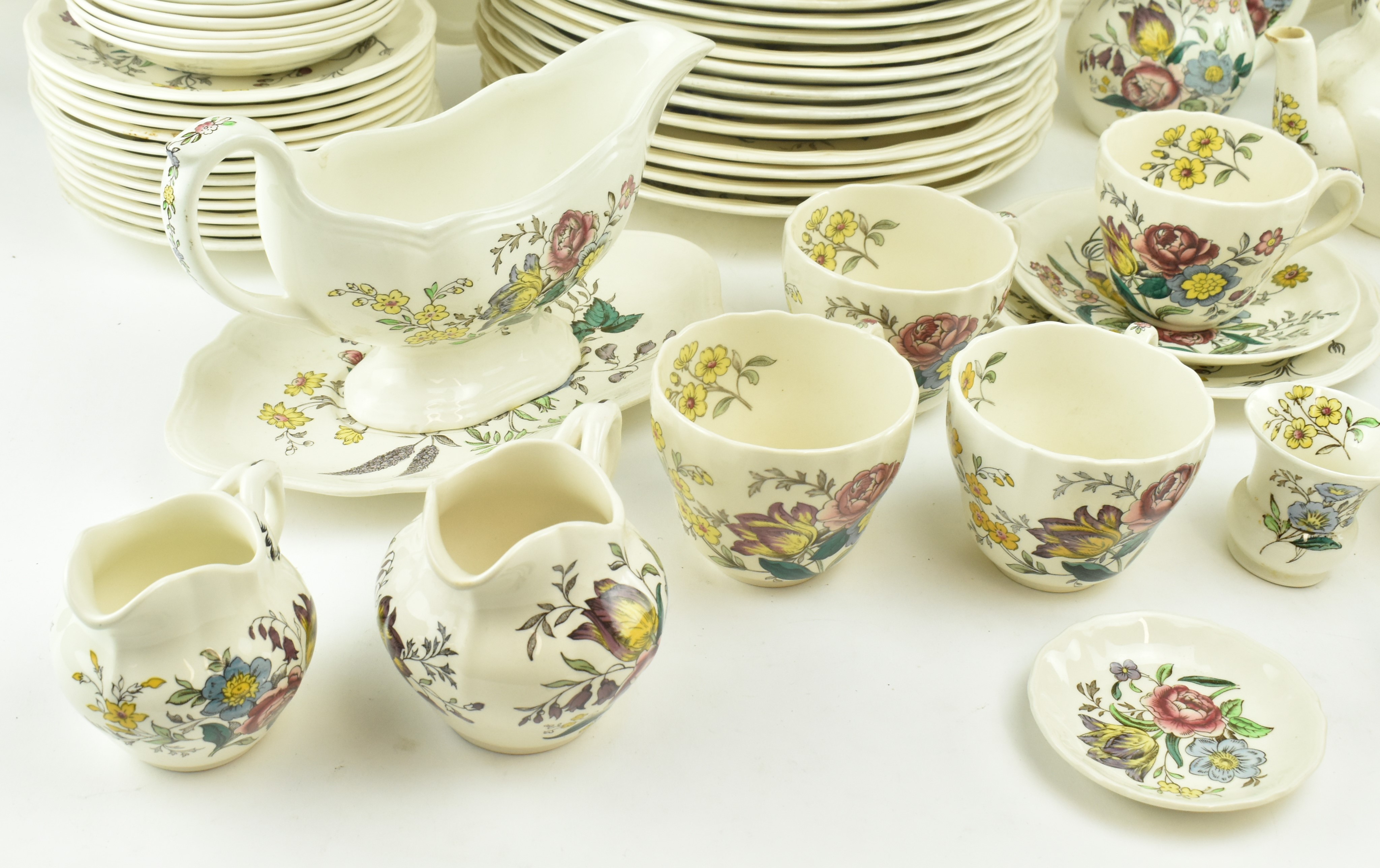 COPELAND SPODE - EXTENSIVE GAINSBOROUGH DINNER SERVICE - Image 4 of 12