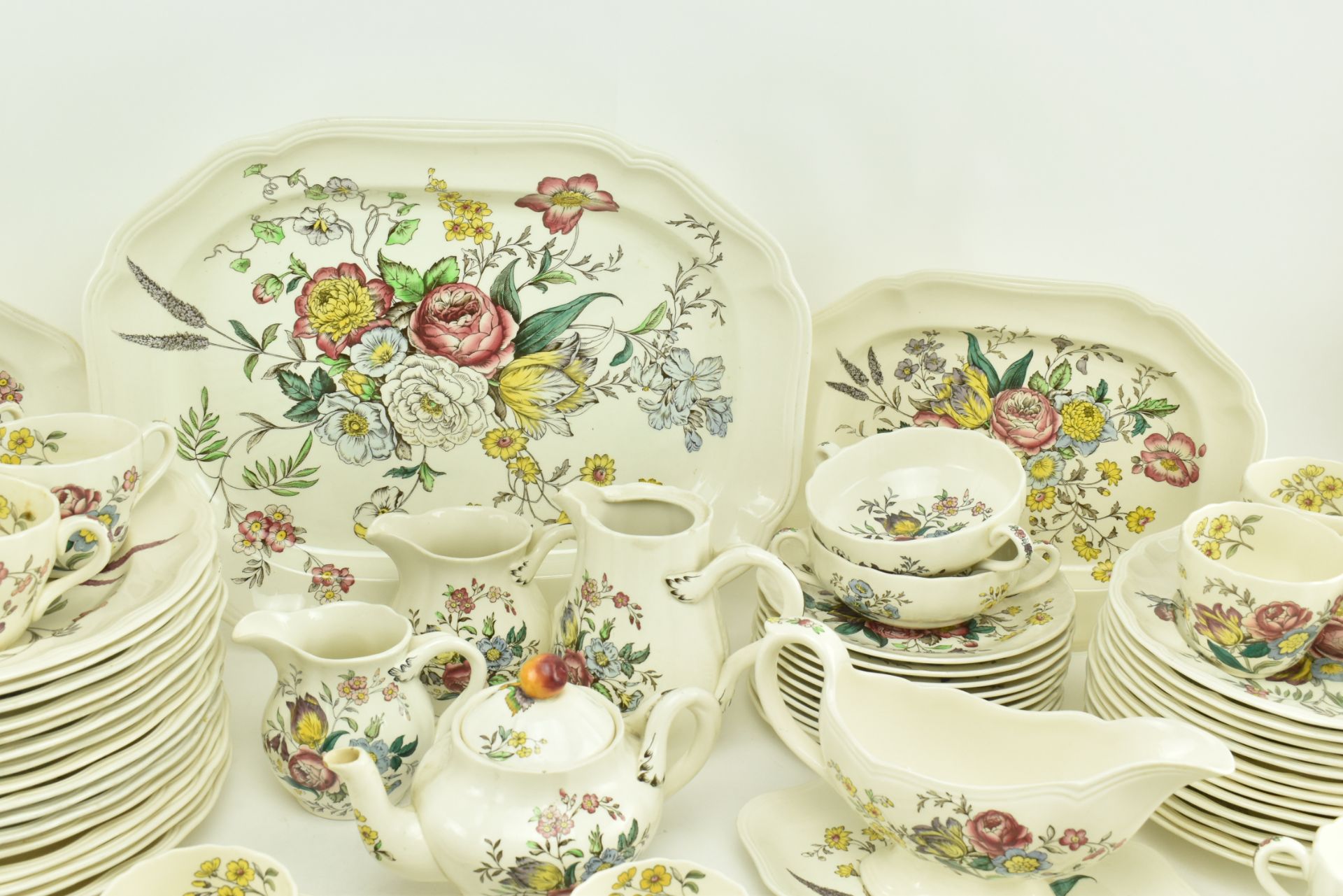 COPELAND SPODE - EXTENSIVE GAINSBOROUGH DINNER SERVICE - Image 6 of 12