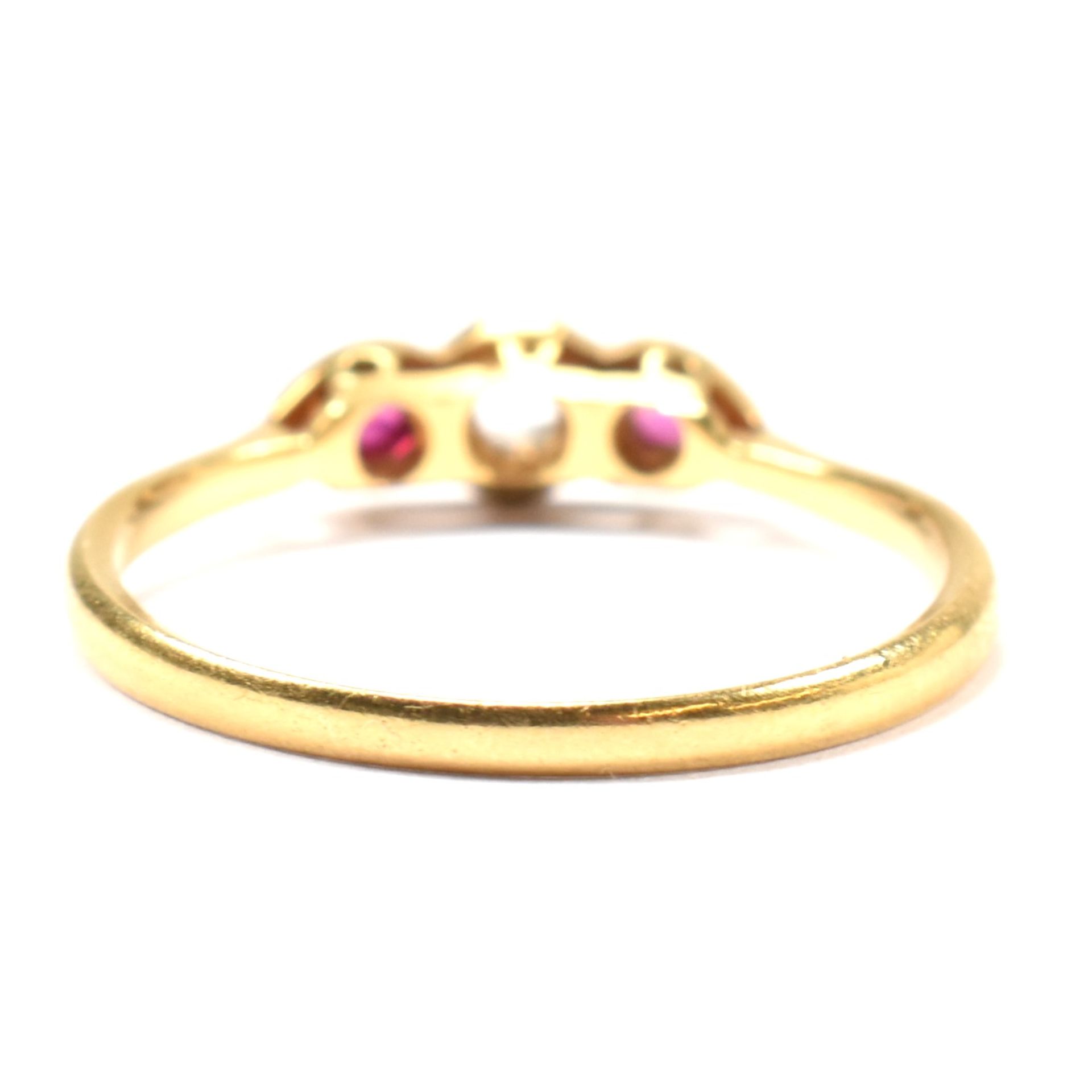 18CT GOLD & PLATINUM SYNTHETIC RUBY & SPINEL RING - Bild 3 aus 8