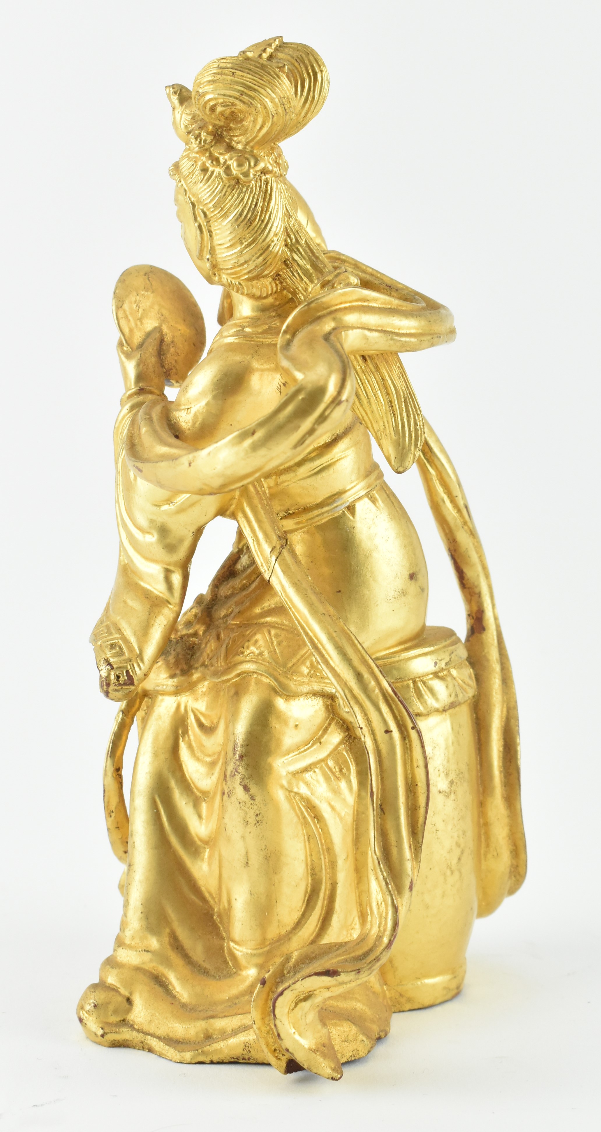 GILT PAINTED CARVED WOODEN FIGURINE OF A DEITY 鎏金木刻仙女 - Image 3 of 5