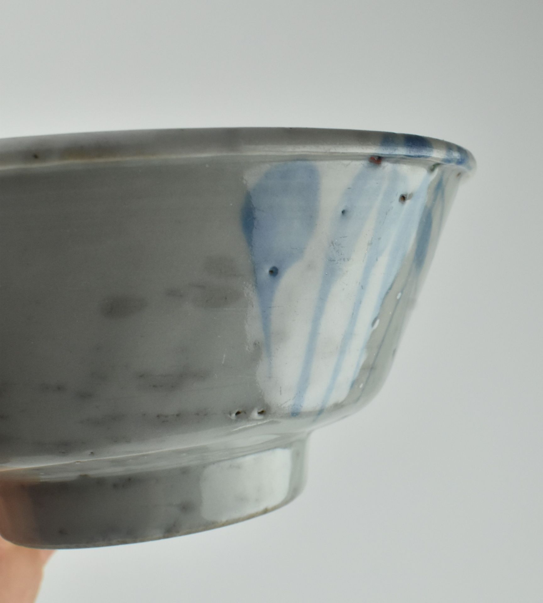 TWO ZHANGZHOU SWATOW WARE BLUE AND WHITE BOWLS 汕头碗两个 - Image 7 of 7