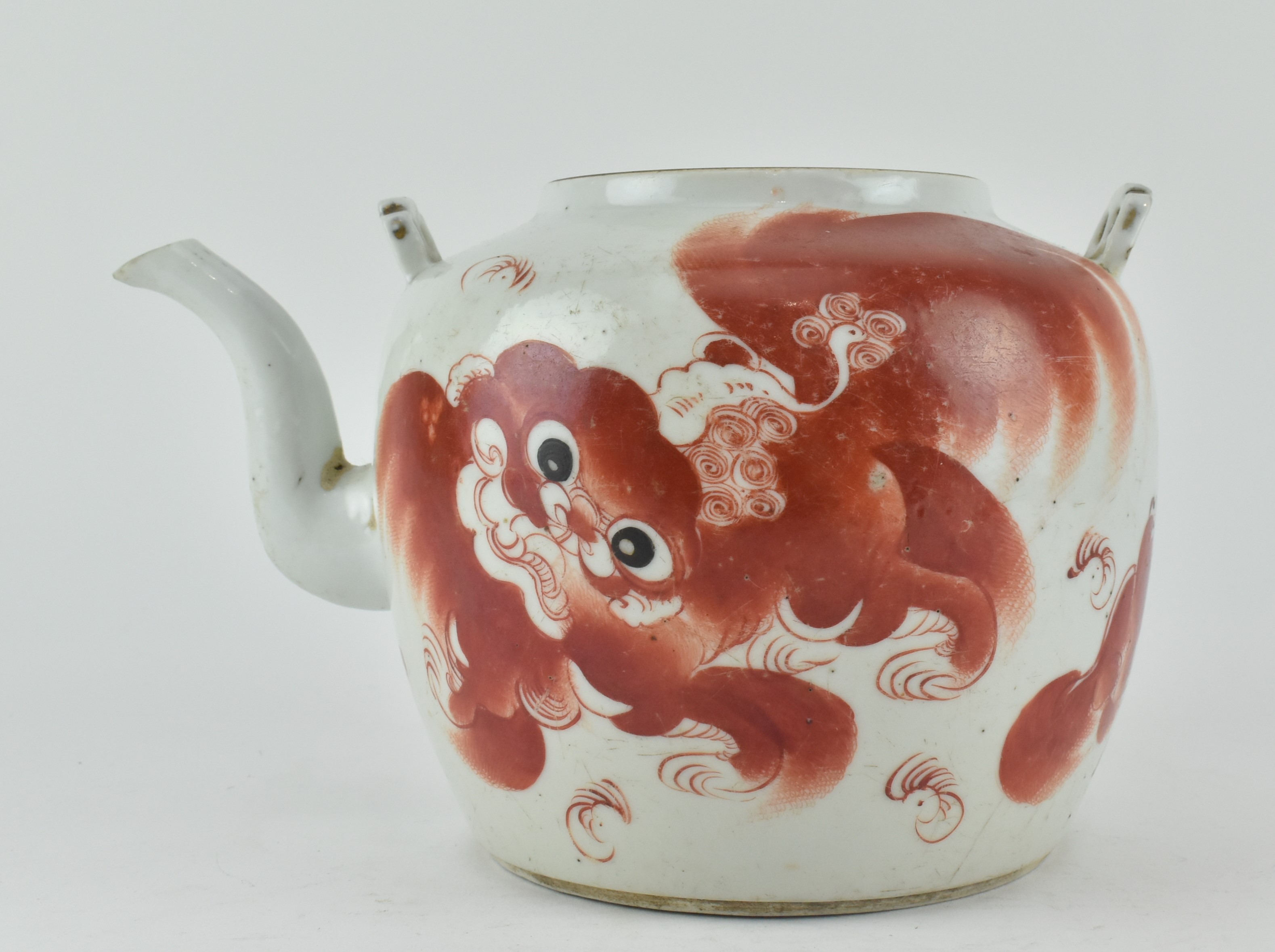 QING DYNASTY IRON RED ‘’LION” TEAPOT 清 矾红狮子茶壶