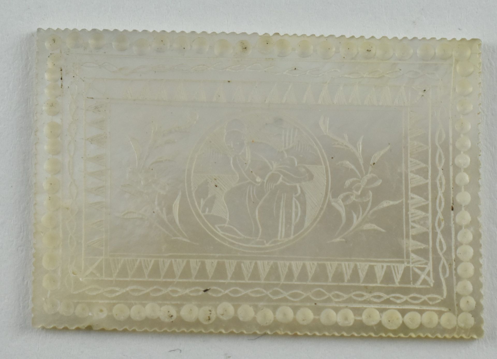QING DYNASTY MOTHER OF PEARL GAMING TOKENS 清十三行贝母筹码 - Image 6 of 11