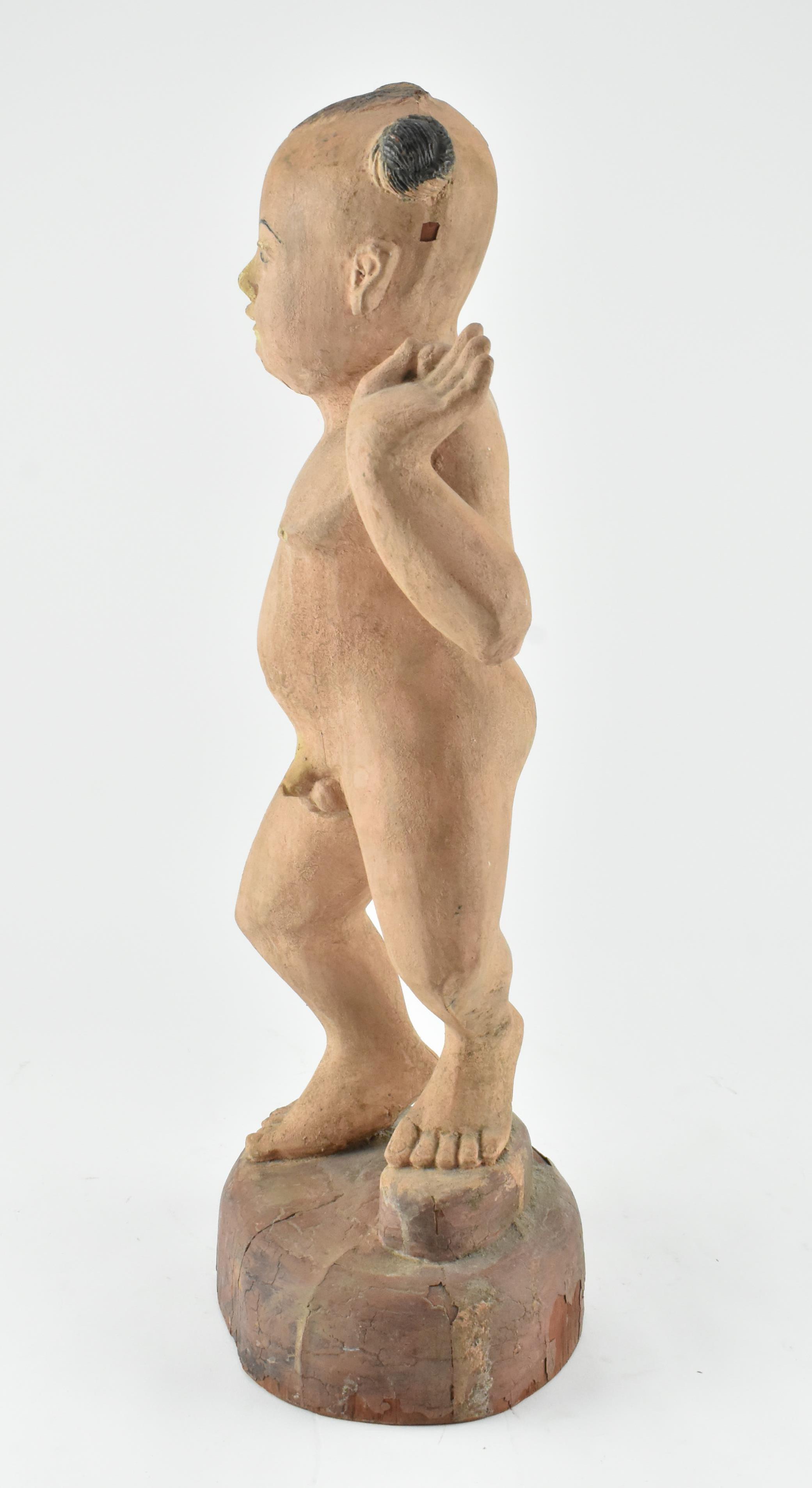 CHINESE CARVED WOODEN STATUE OF A CHILD 清 木刻童子 - Image 4 of 5
