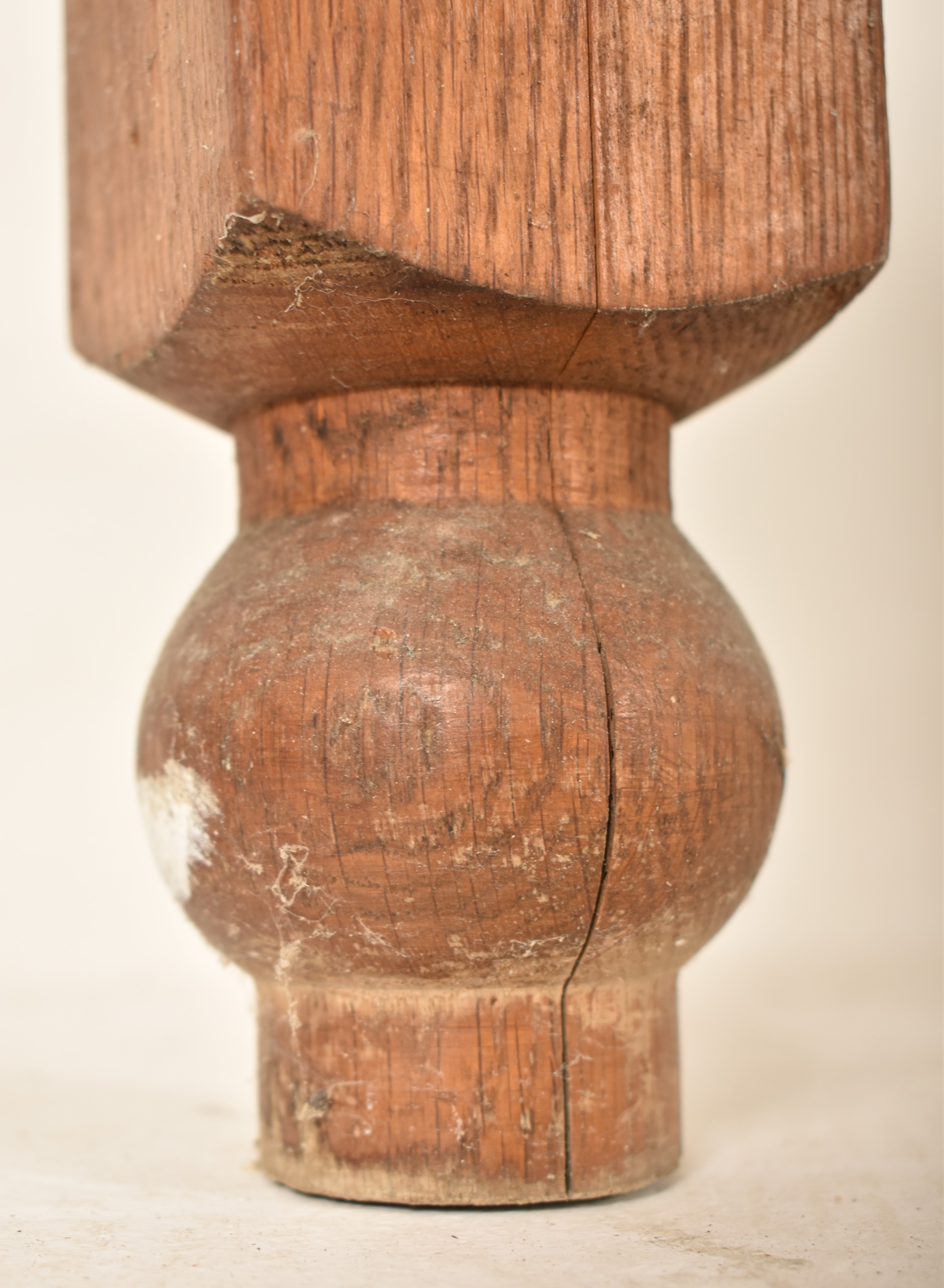 EARLY 20TH CENTURY OAK REFECTORY DINING TABLE - Image 3 of 5