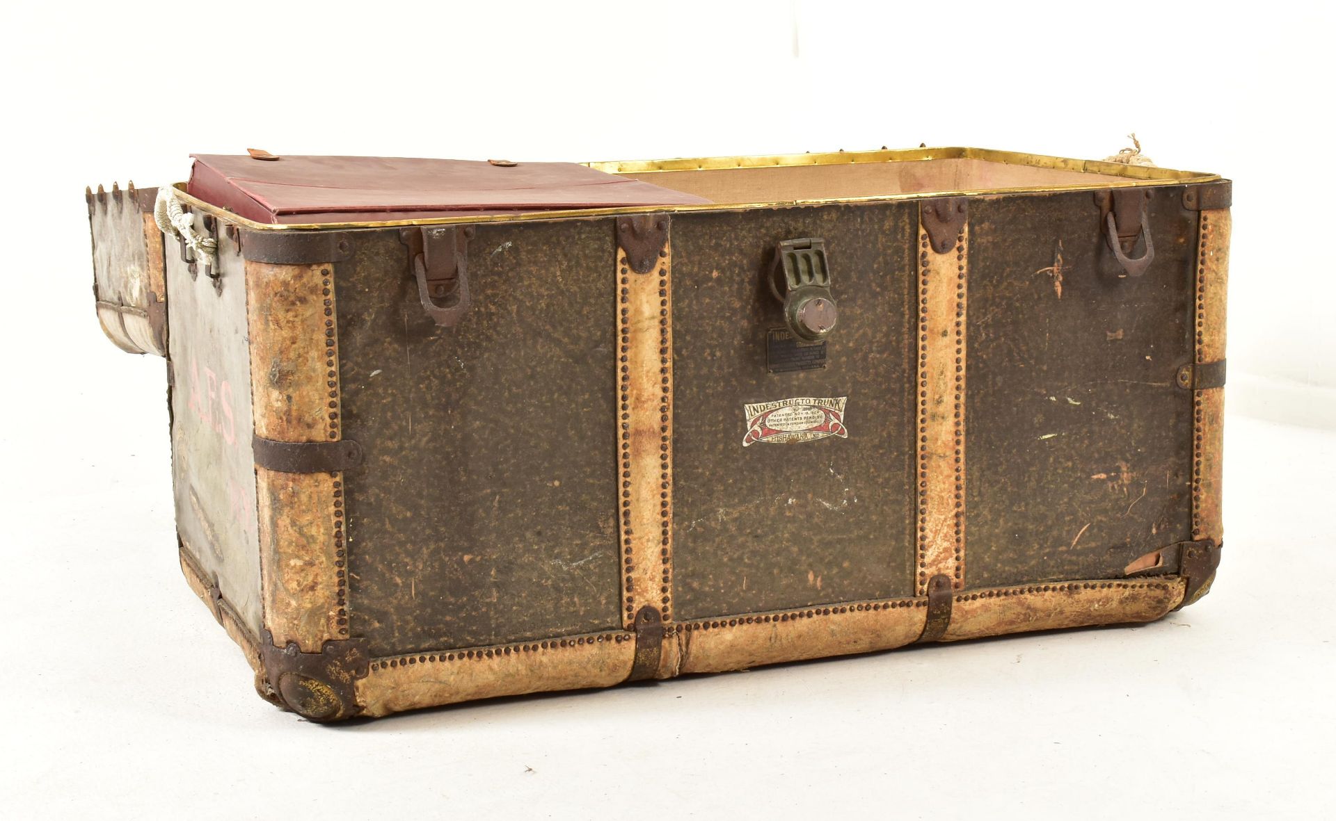 CROSS, LONDON - EARLY 20TH CENTURY LEATHER STEAMER TRUNK - Image 6 of 8