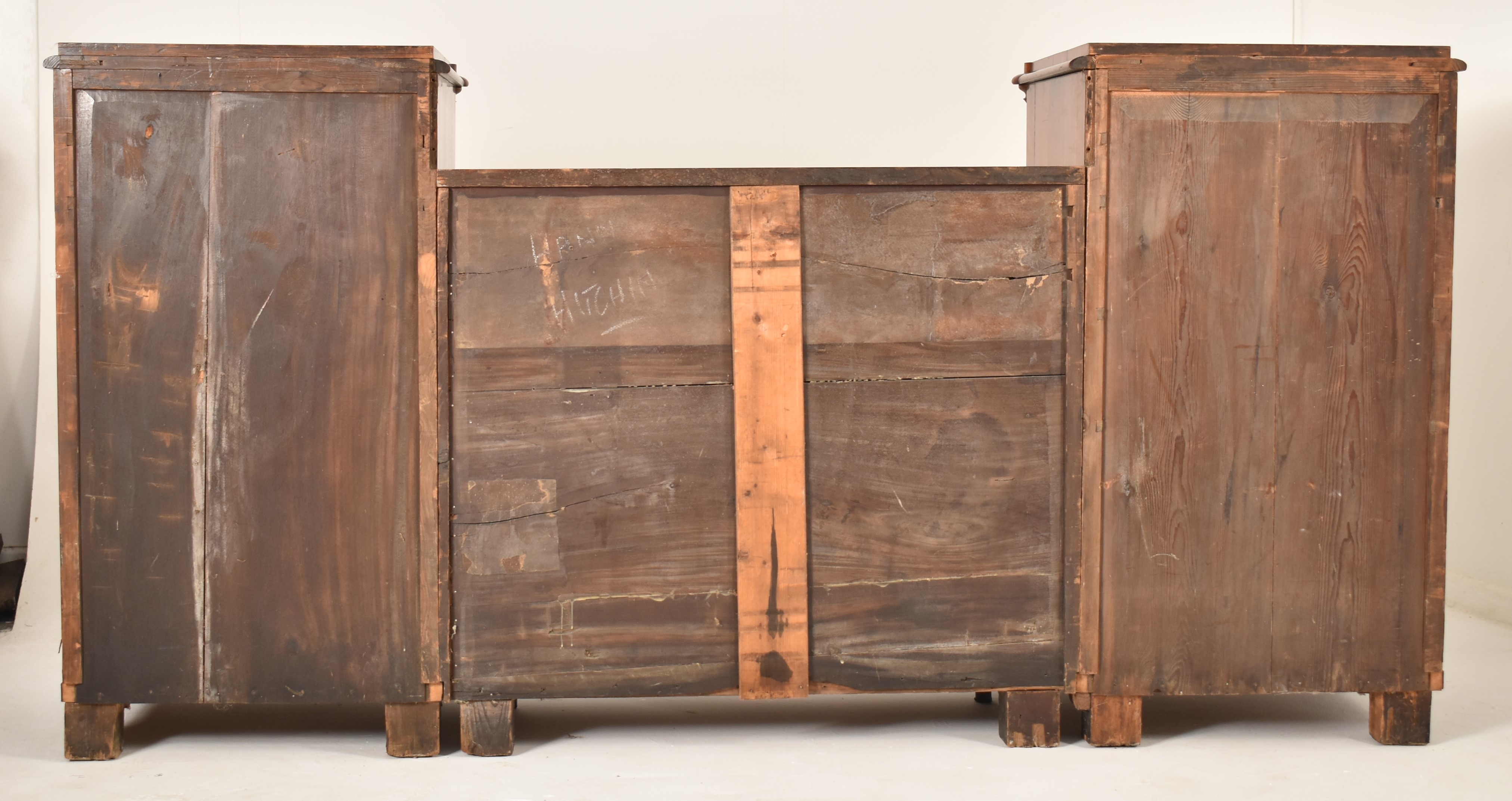 19TH CENTURY VICTORIAN INVERTED BREAKFRONT SIDEBOARD - Image 14 of 14