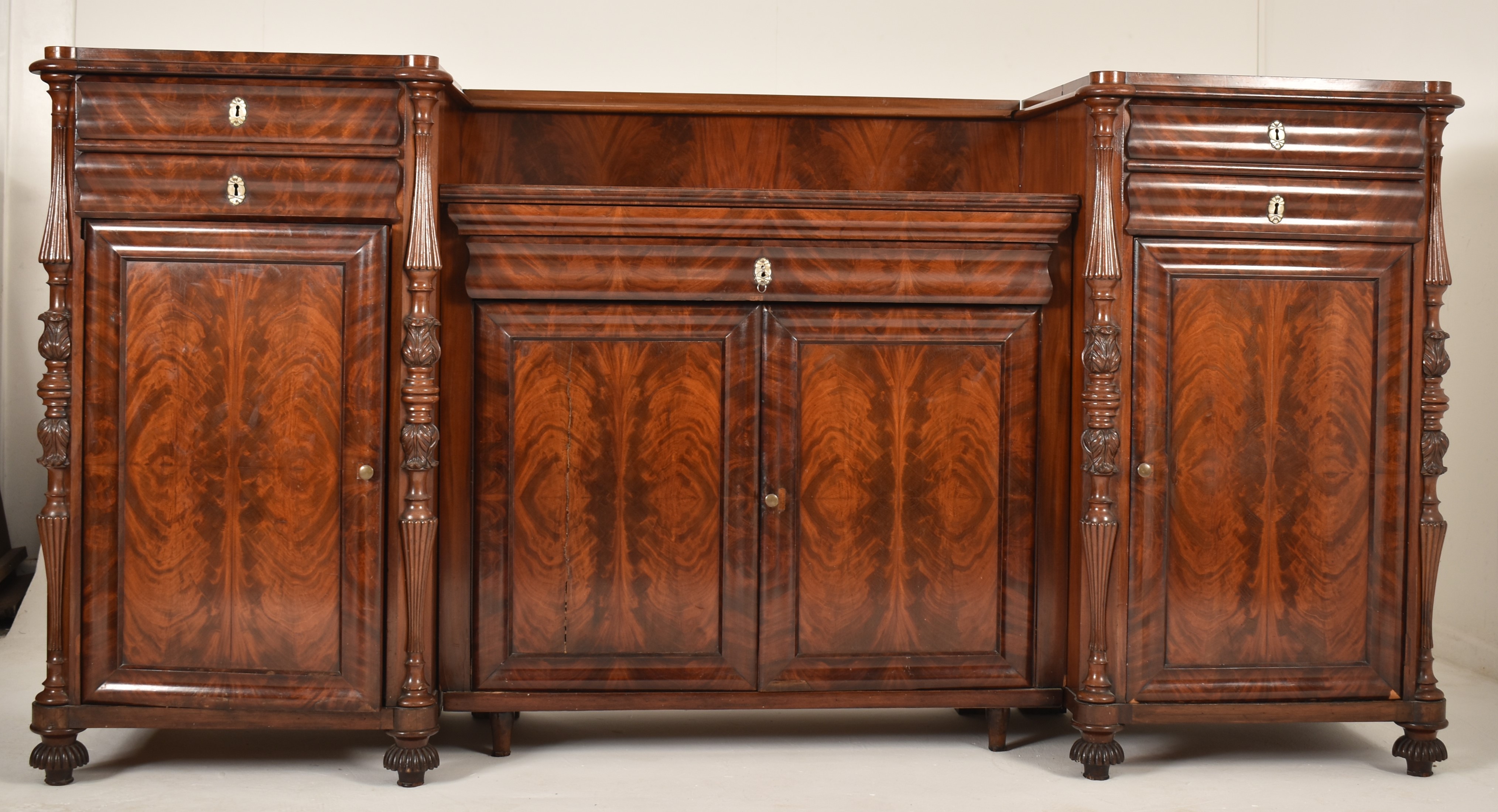 19TH CENTURY VICTORIAN INVERTED BREAKFRONT SIDEBOARD - Image 2 of 14