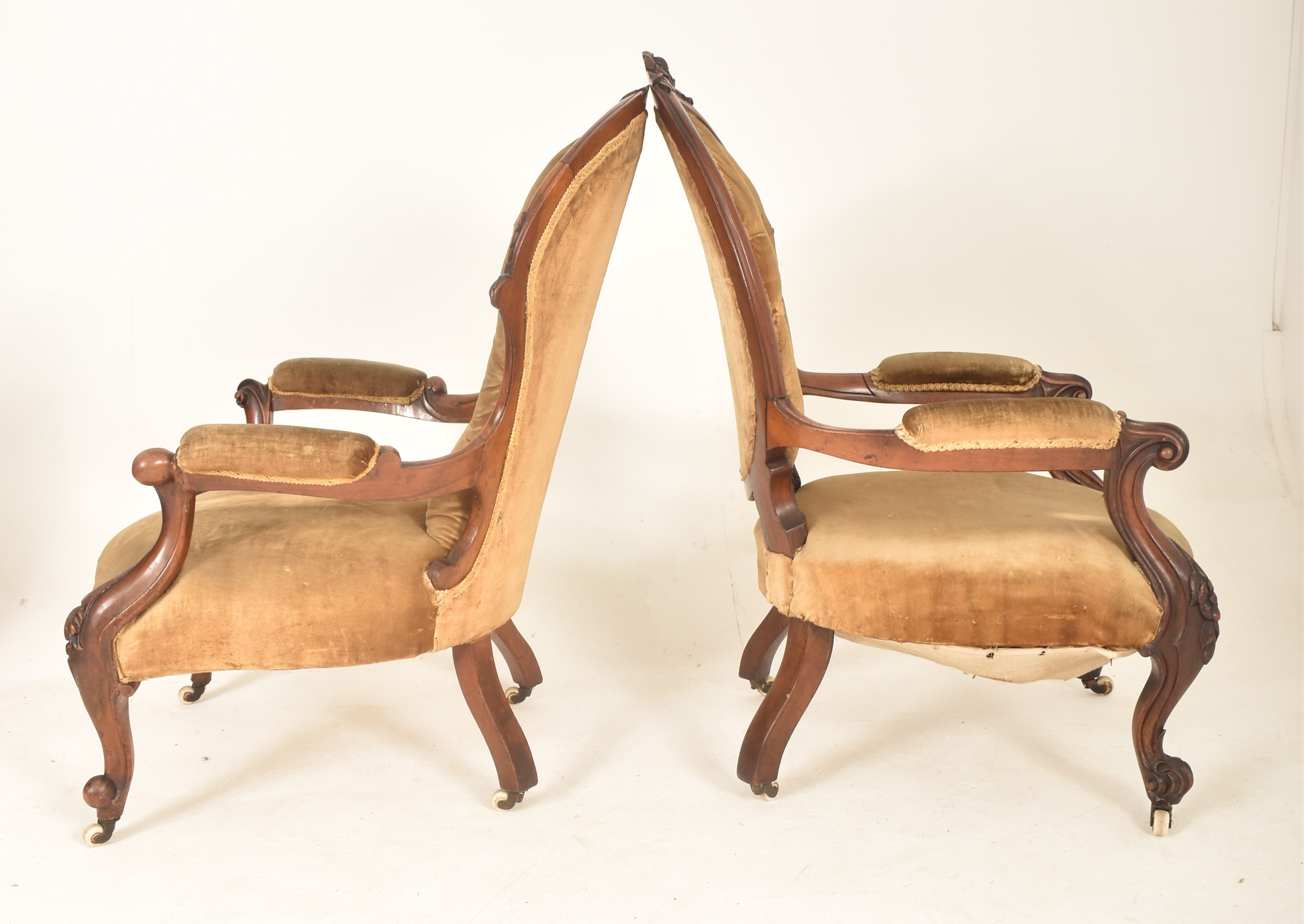 PAIR OF VICTORIAN MAHOGANY & VELVET BUTTON BACK ARMCHAIRS - Image 7 of 7