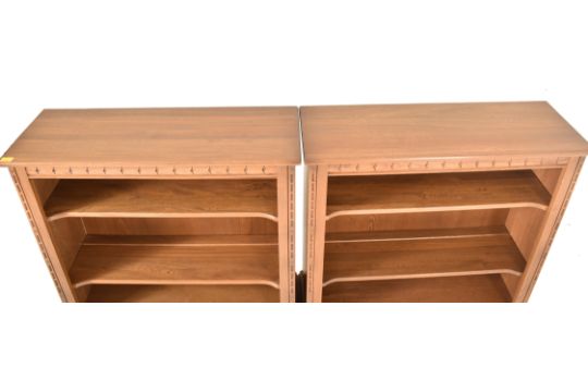 ERCOL - MURAL RANGE - TWO 1980S GOLDEN DAWN ELM BOOKCASES - Bild 2 aus 6