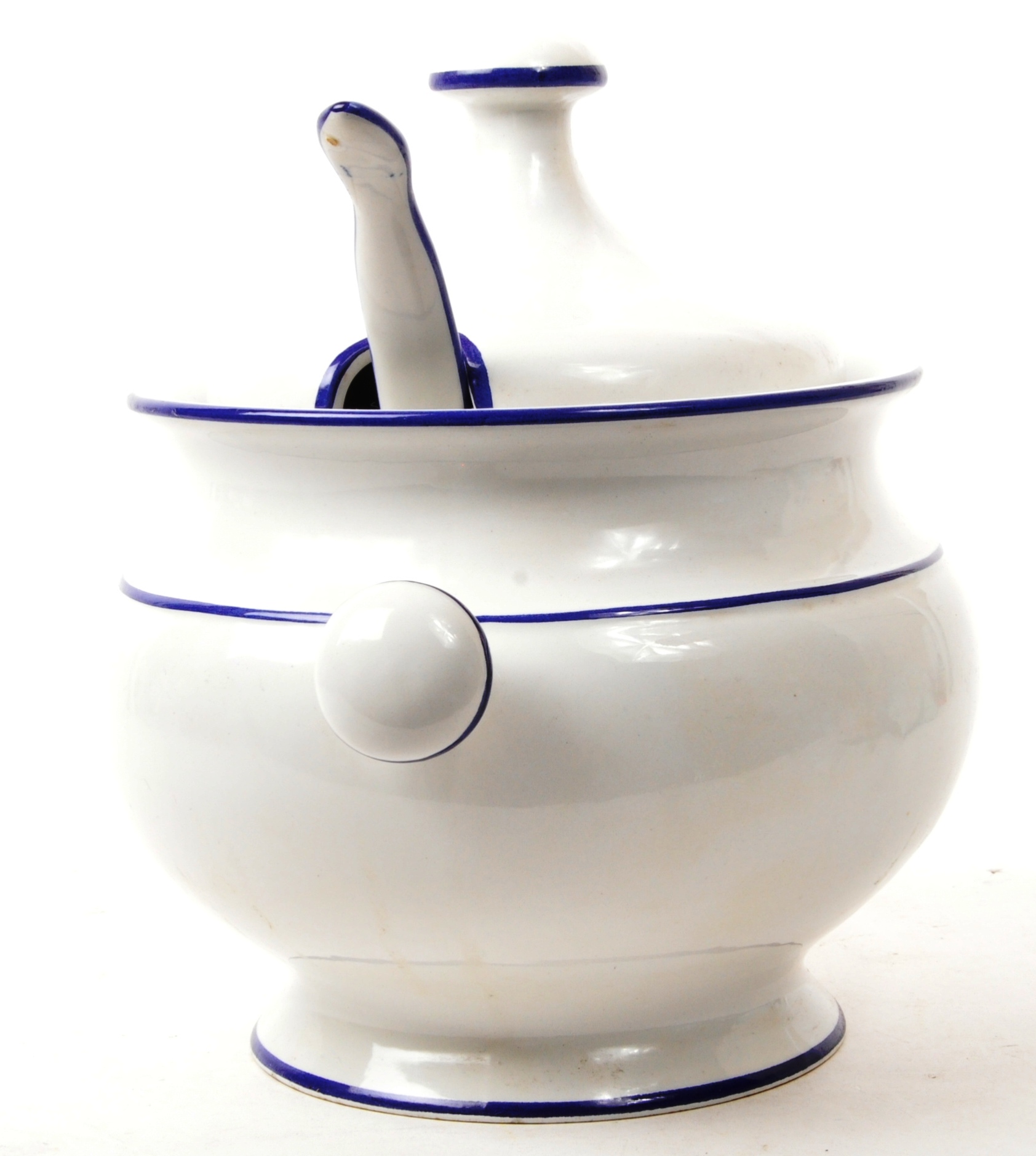 20TH CENTURY PORTUGUESE CERAMIC TUREEN WITH LADLE - Image 4 of 6