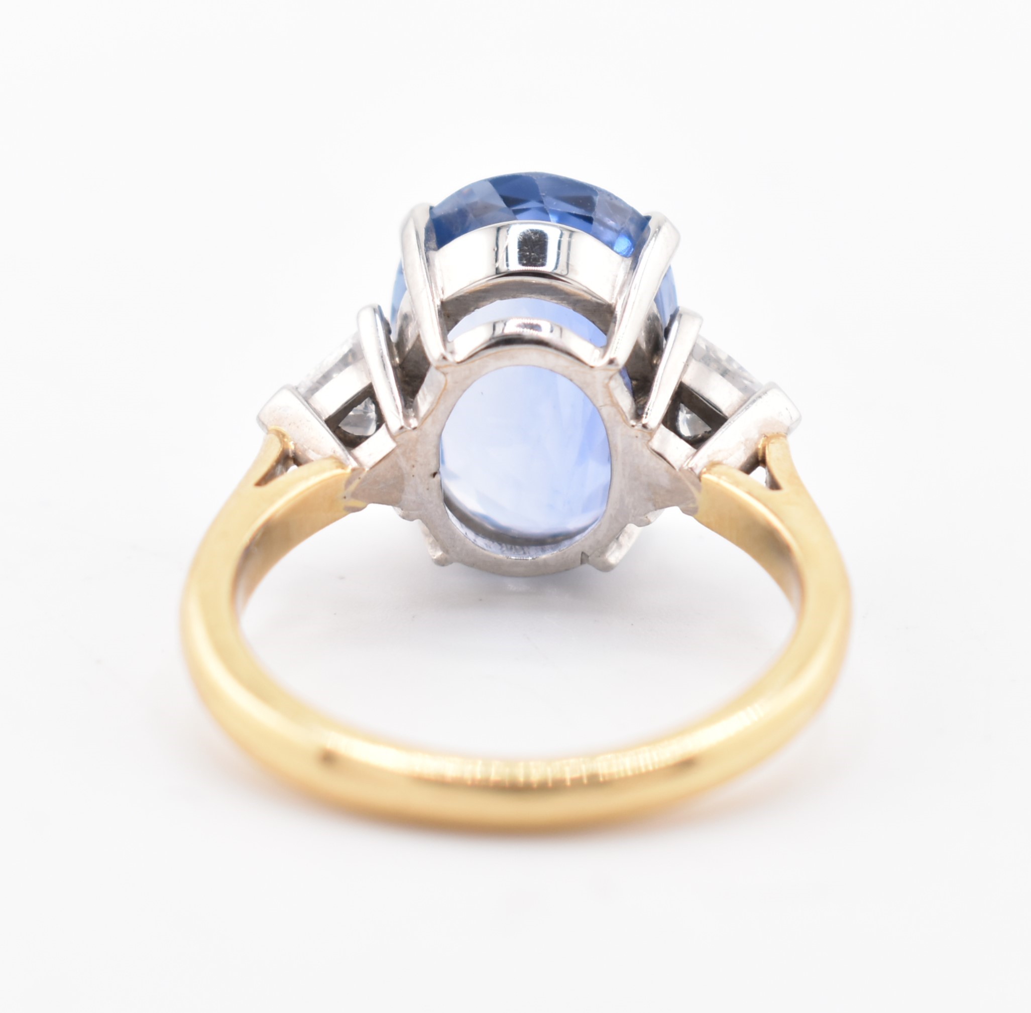 18CT GOLD CEYLON SAPPHIRE & DIAMOND COCKTAIL RING - Image 8 of 8